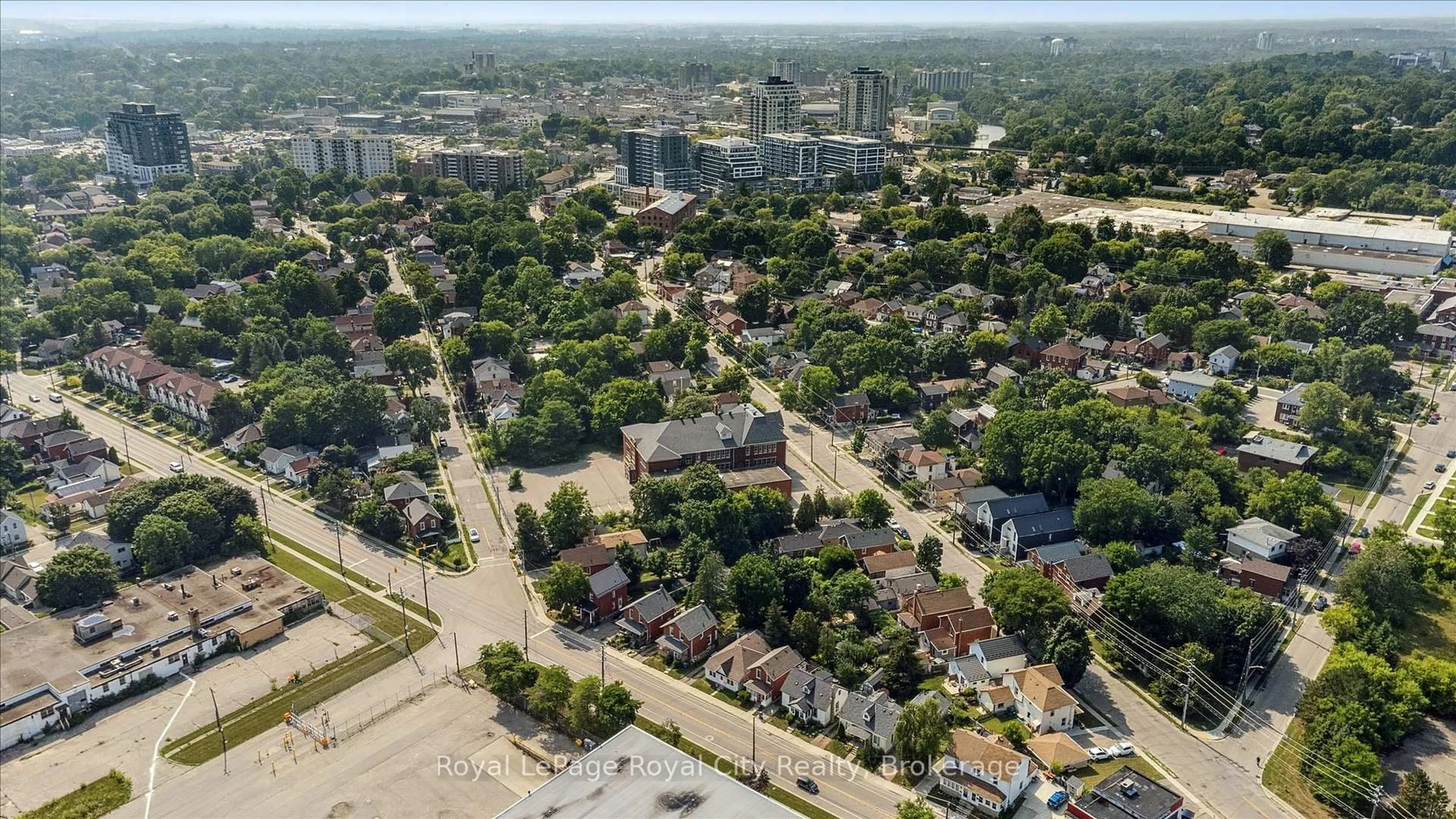 A pic from outside/outdoor area/front of a property/back of a property/a pic from drone, street for 178 York Rd, Guelph Ontario N1E 3G2