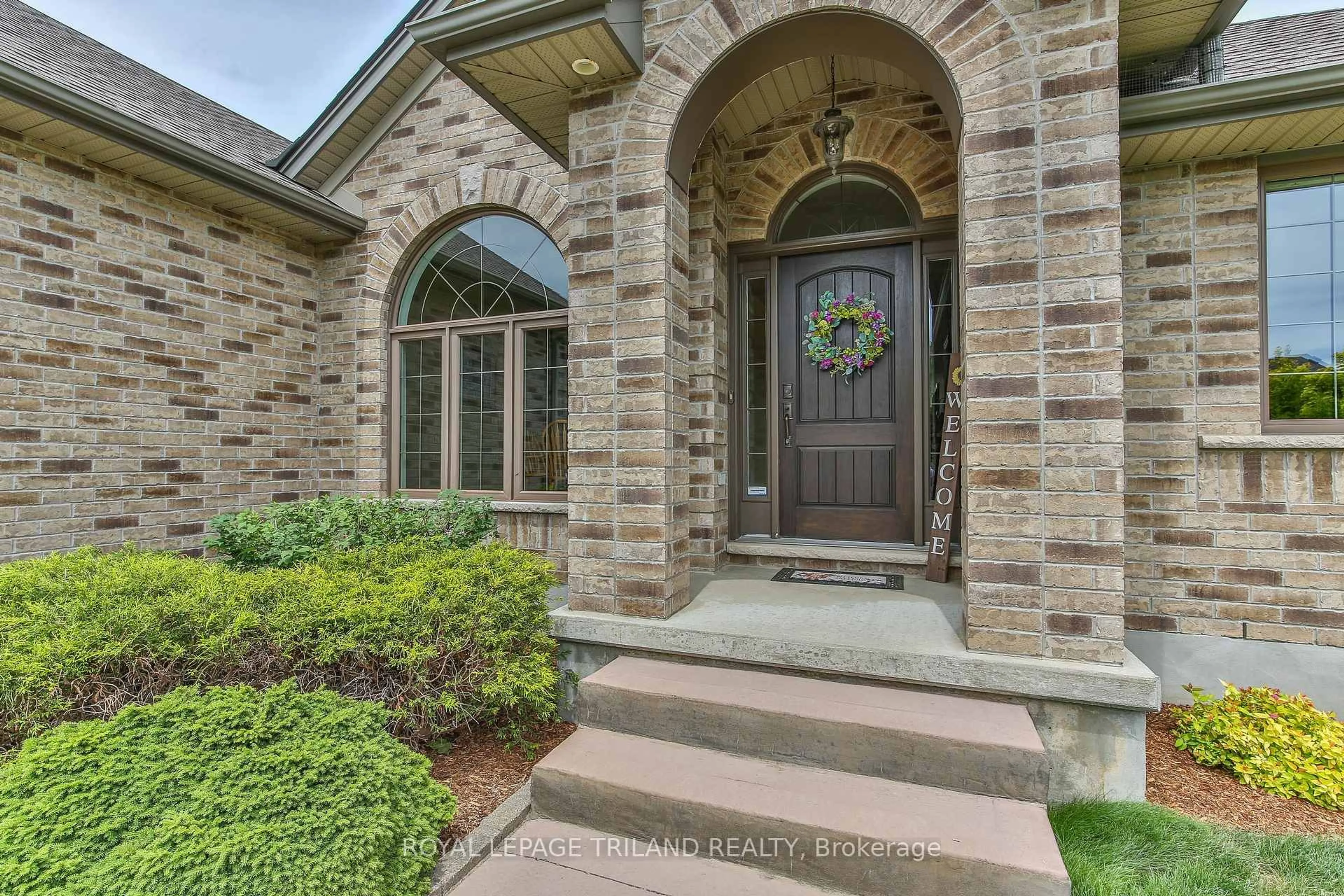 Unknown for 2129 PENNYROYAL St, London North Ontario N5X 0E7