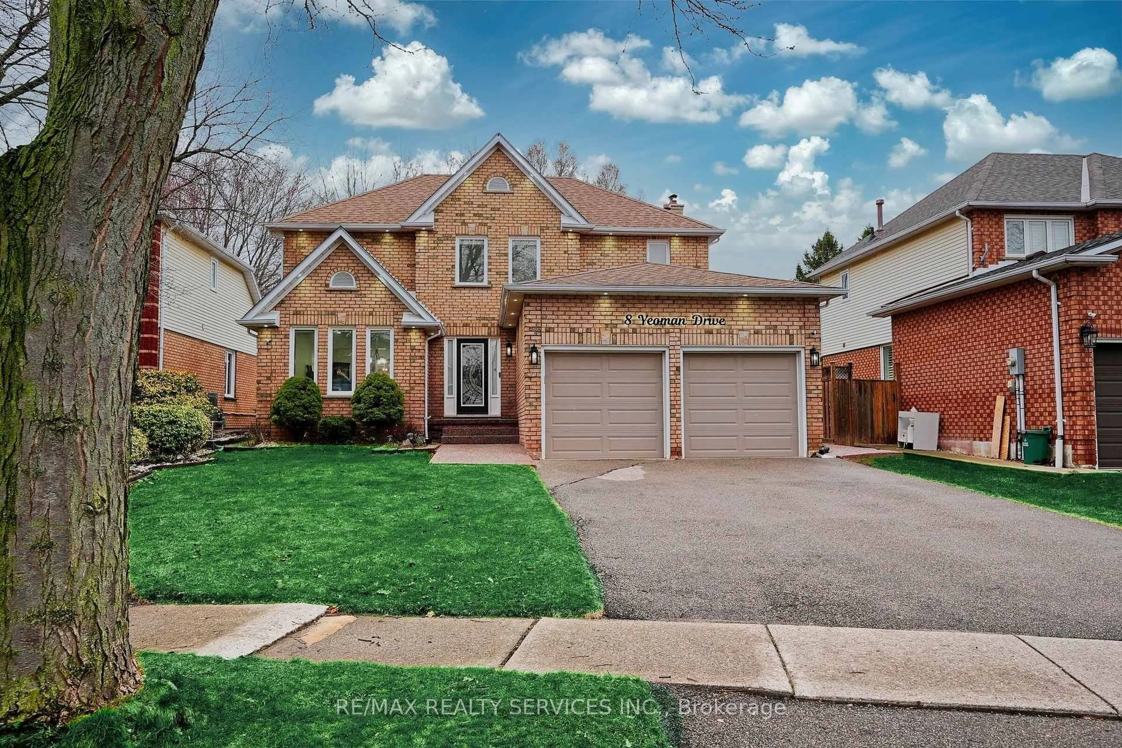 Home with brick exterior material, street for 8 Yeoman Dr, Brantford Ontario N3R 7S8
