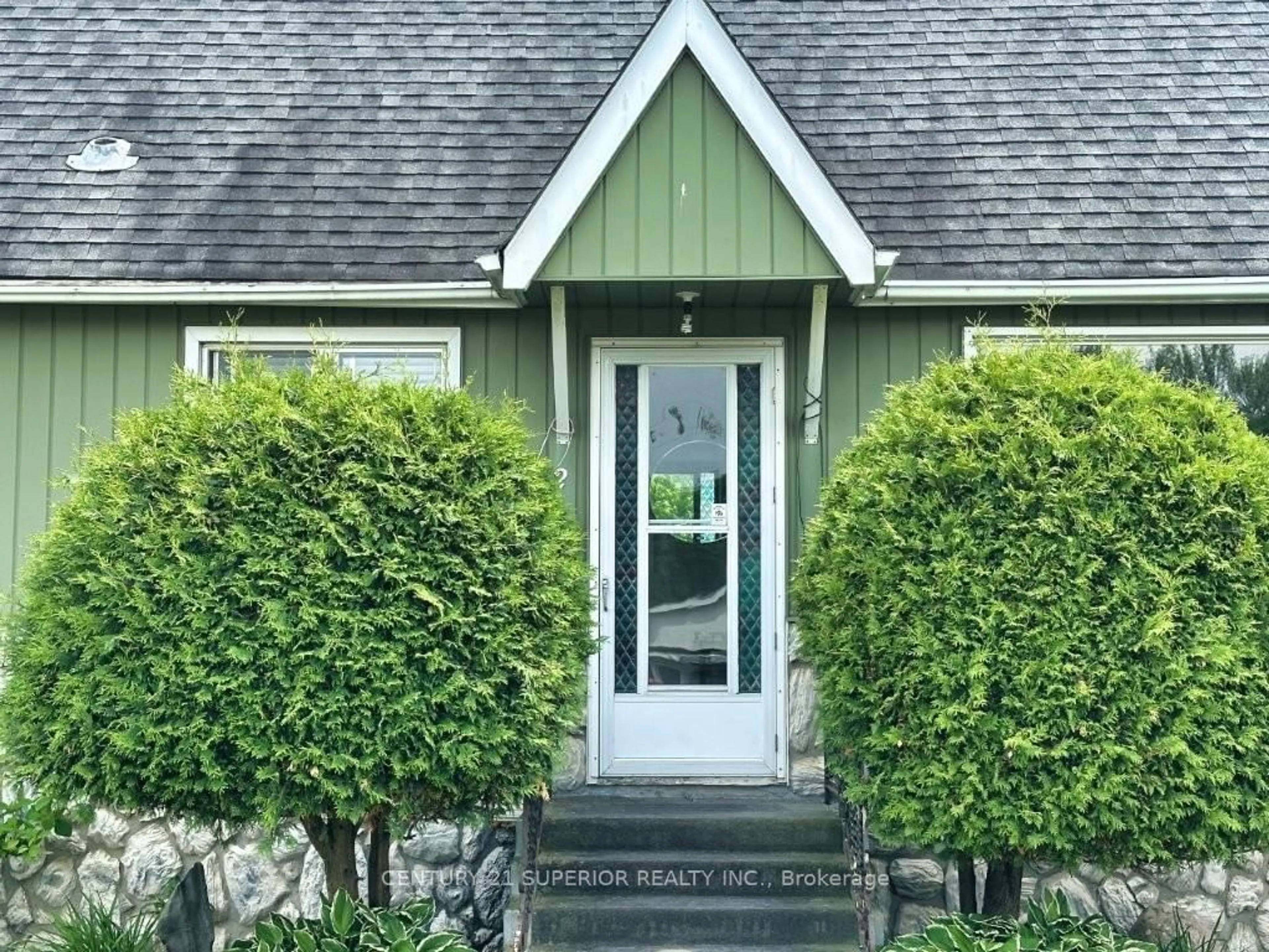 Home with vinyl exterior material, street for 242 Empire Ave, Thunder Bay Ontario P7E 4R5