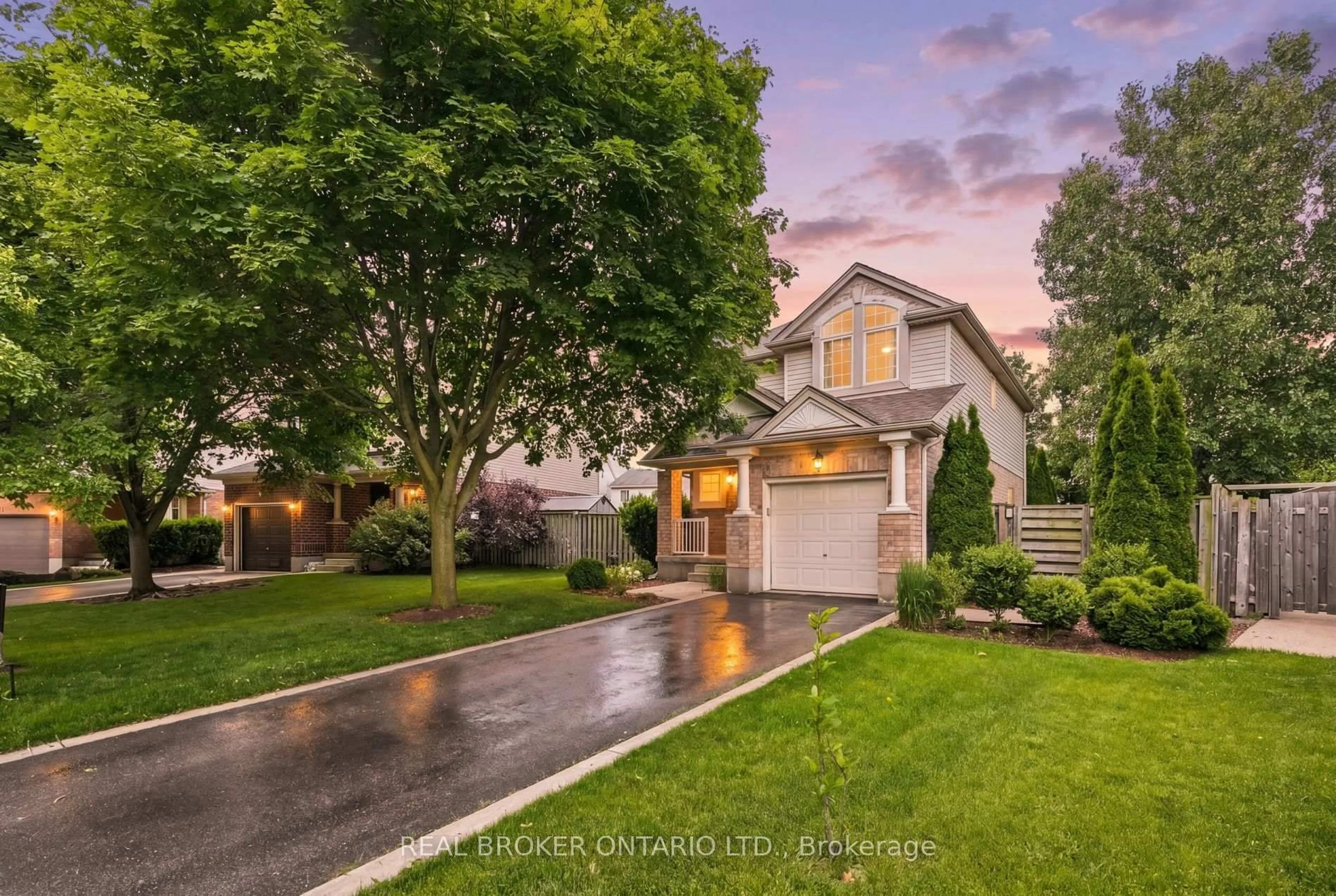 Unknown for 76 Lardner St, Cambridge Ontario N3C 4L2