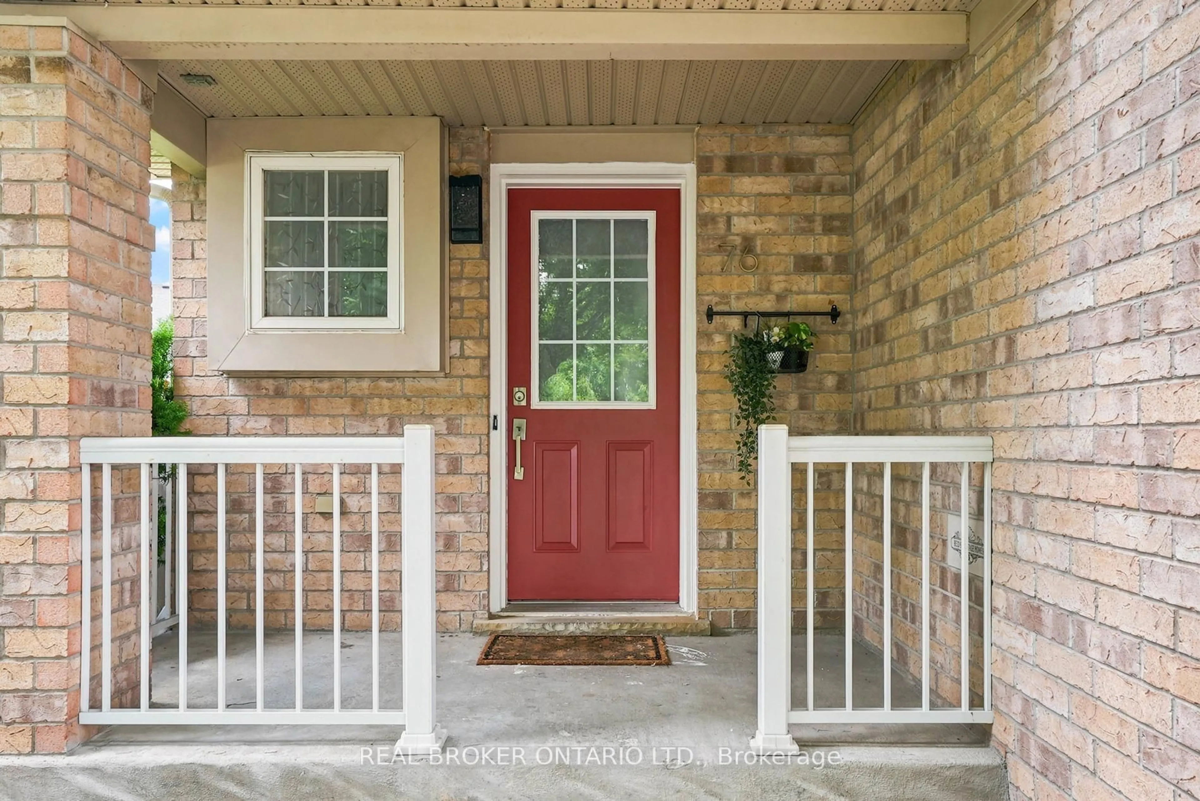 Unknown for 76 Lardner St, Cambridge Ontario N3C 4L2