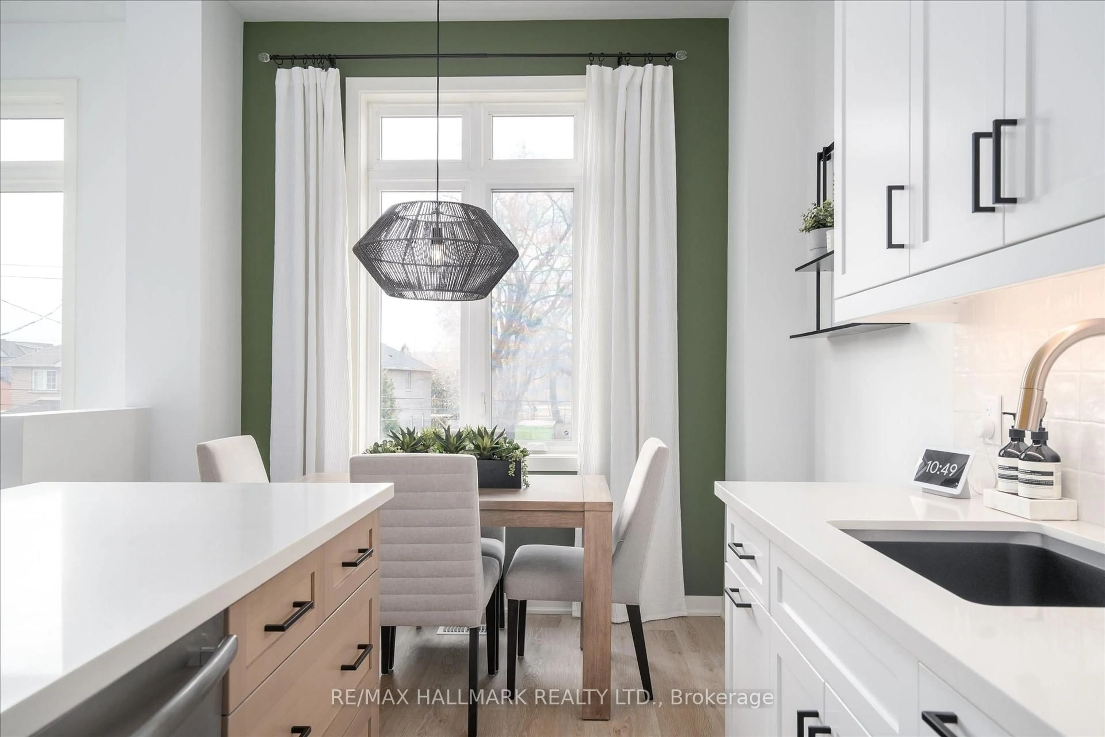 Contemporary kitchen, unknown for 53 Wood St, Hamilton Ontario L8L 3Y2