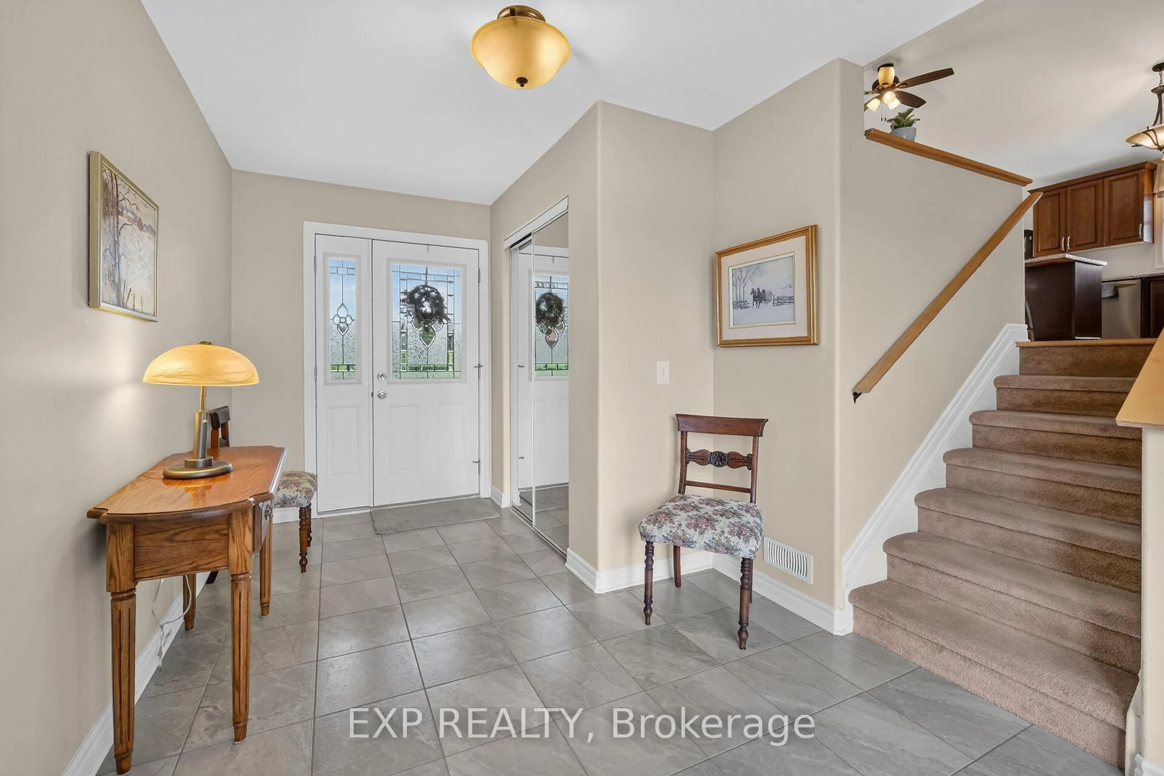 Indoor entryway for 331 Dean Ridge Rd, Carleton Place Ontario K7C 0E1