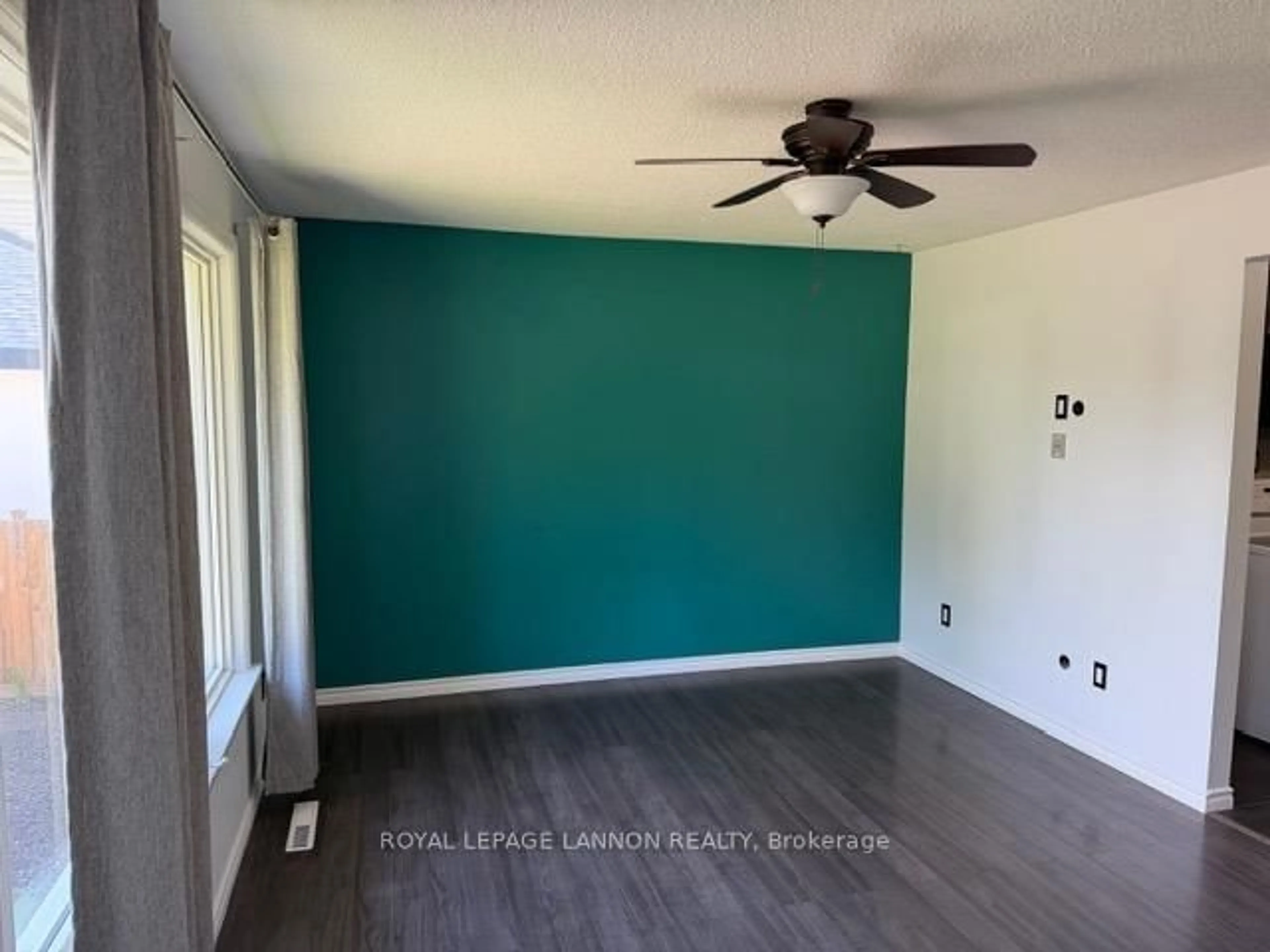 A pic of a room for 17 Velva Ave, Thunder Bay Ontario P7A 6N4