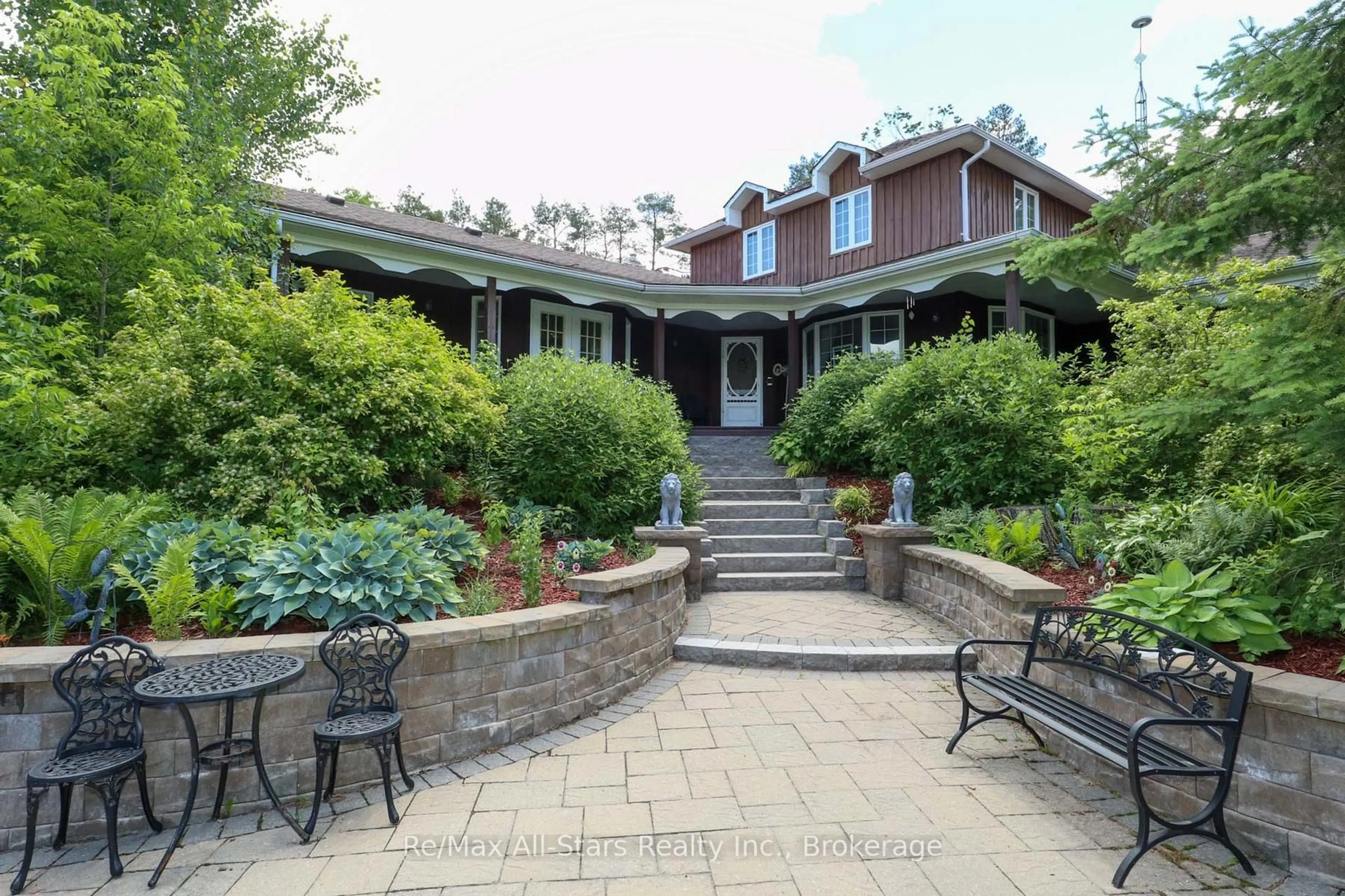 Patio, street for 1474 Fleetwood Rd, Kawartha Lakes Ontario L0A 1A0