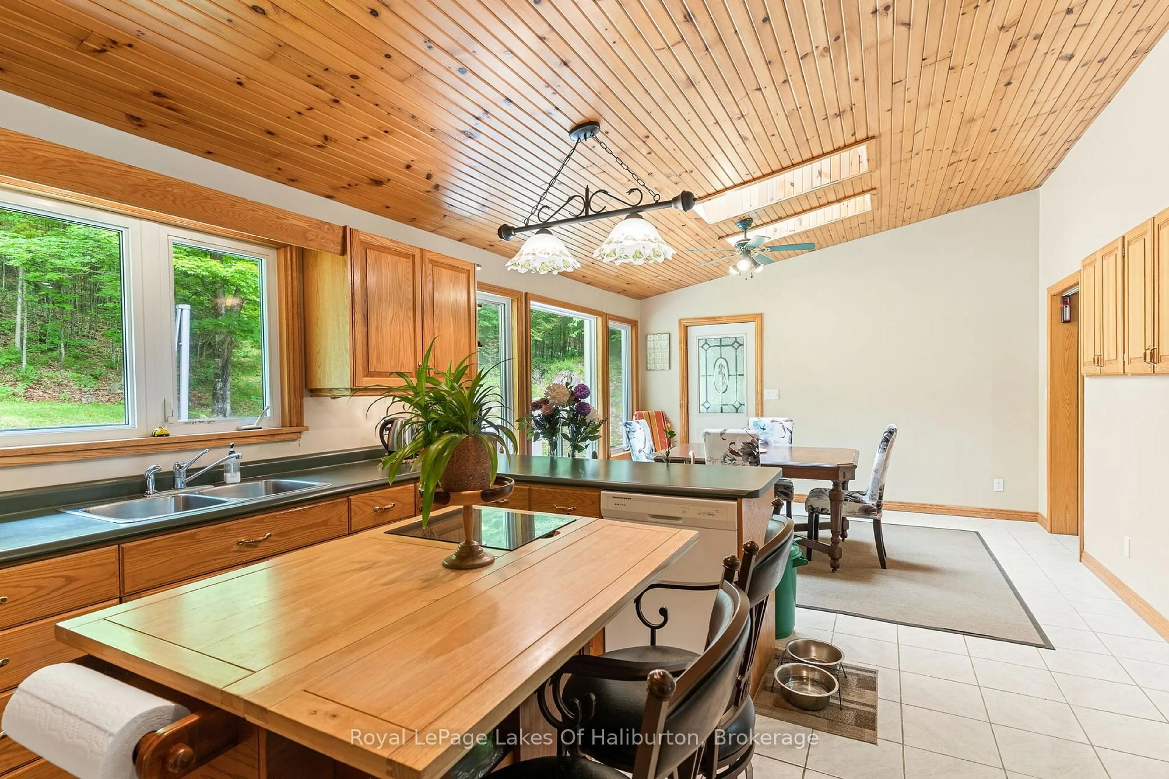Open concept kitchen, unknown for 16741 Highway 118, Dysart et al Ontario K0M 1S0
