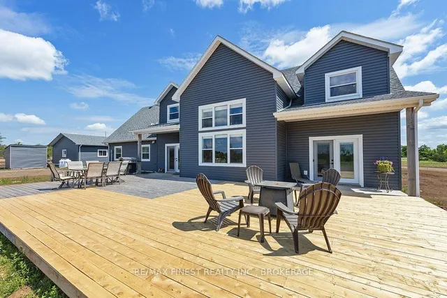 952 County Road 6, Bissett Creek 5