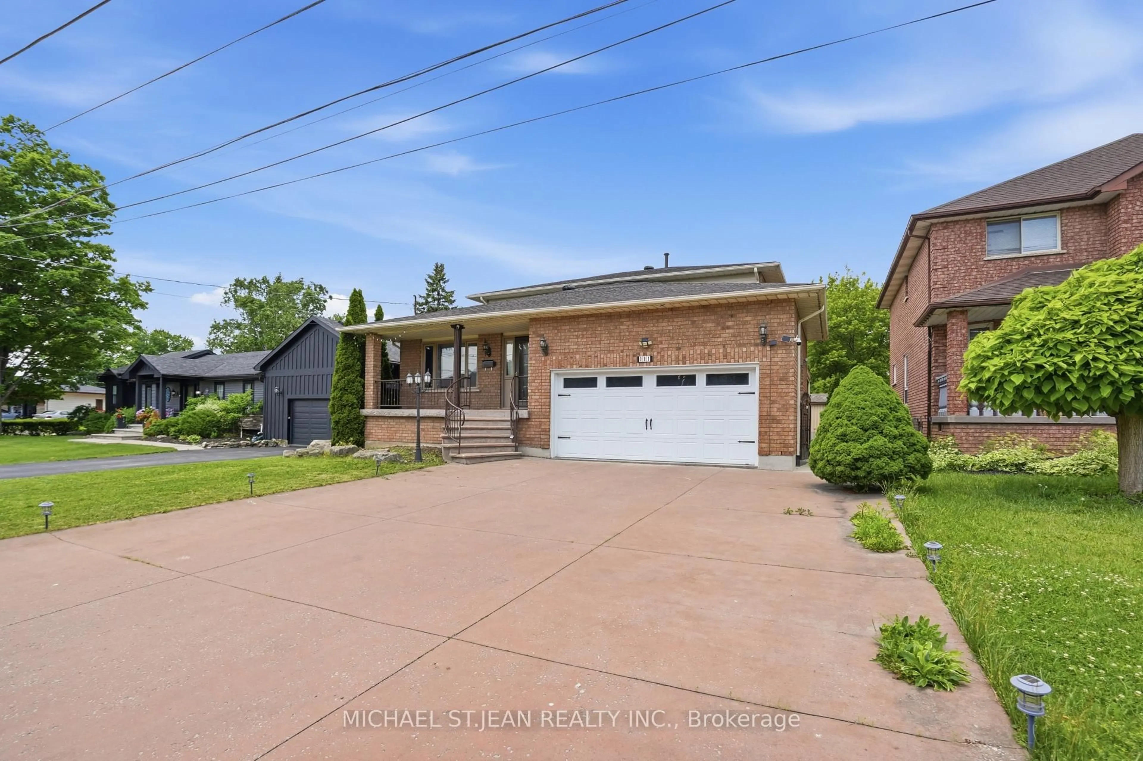 Unknown for 111 Aubrey Ave, Hamilton Ontario L8J 2T2