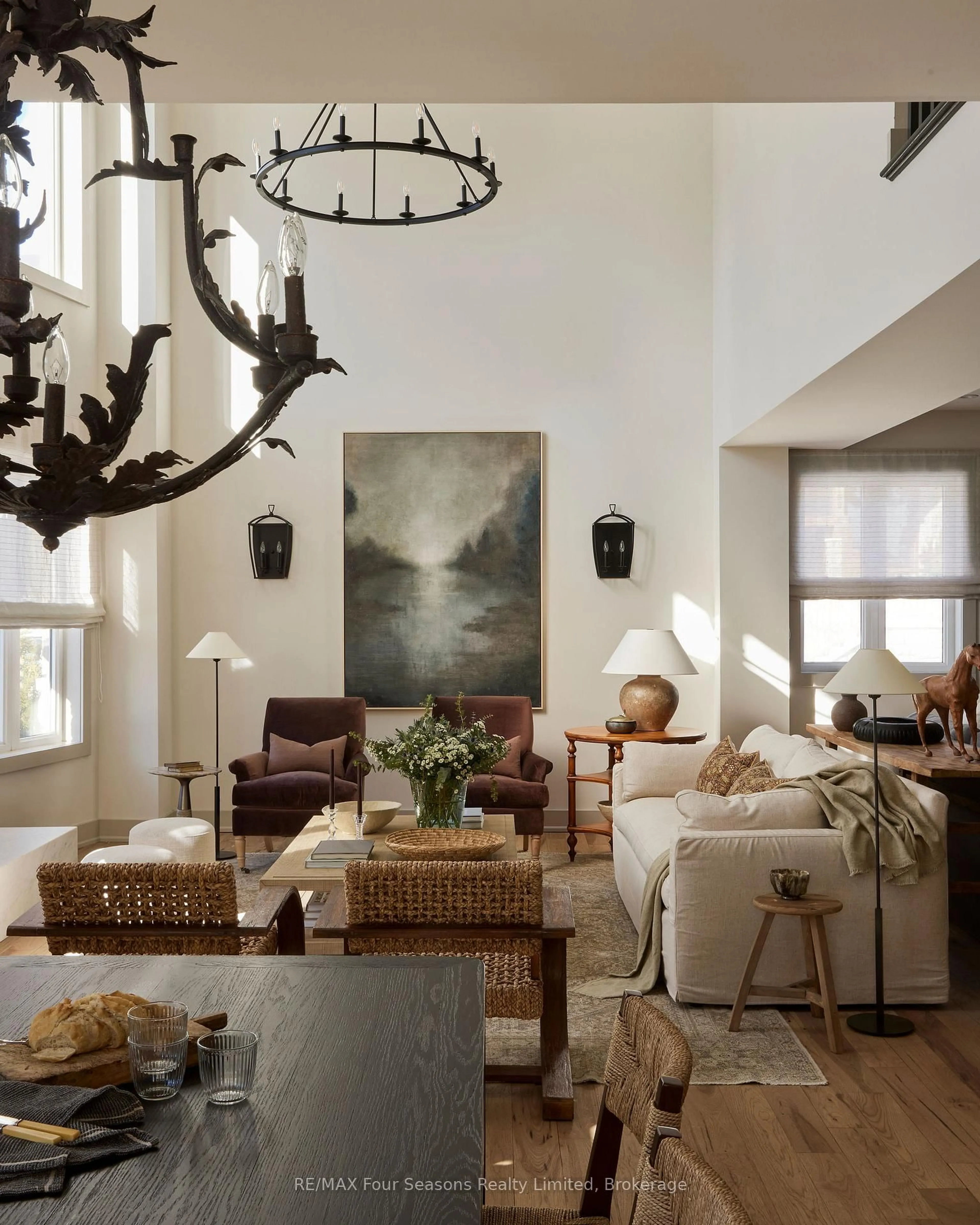 Living room with furniture, unknown for 124 Birches Blvd, Blue Mountains Ontario L9Y 0B5