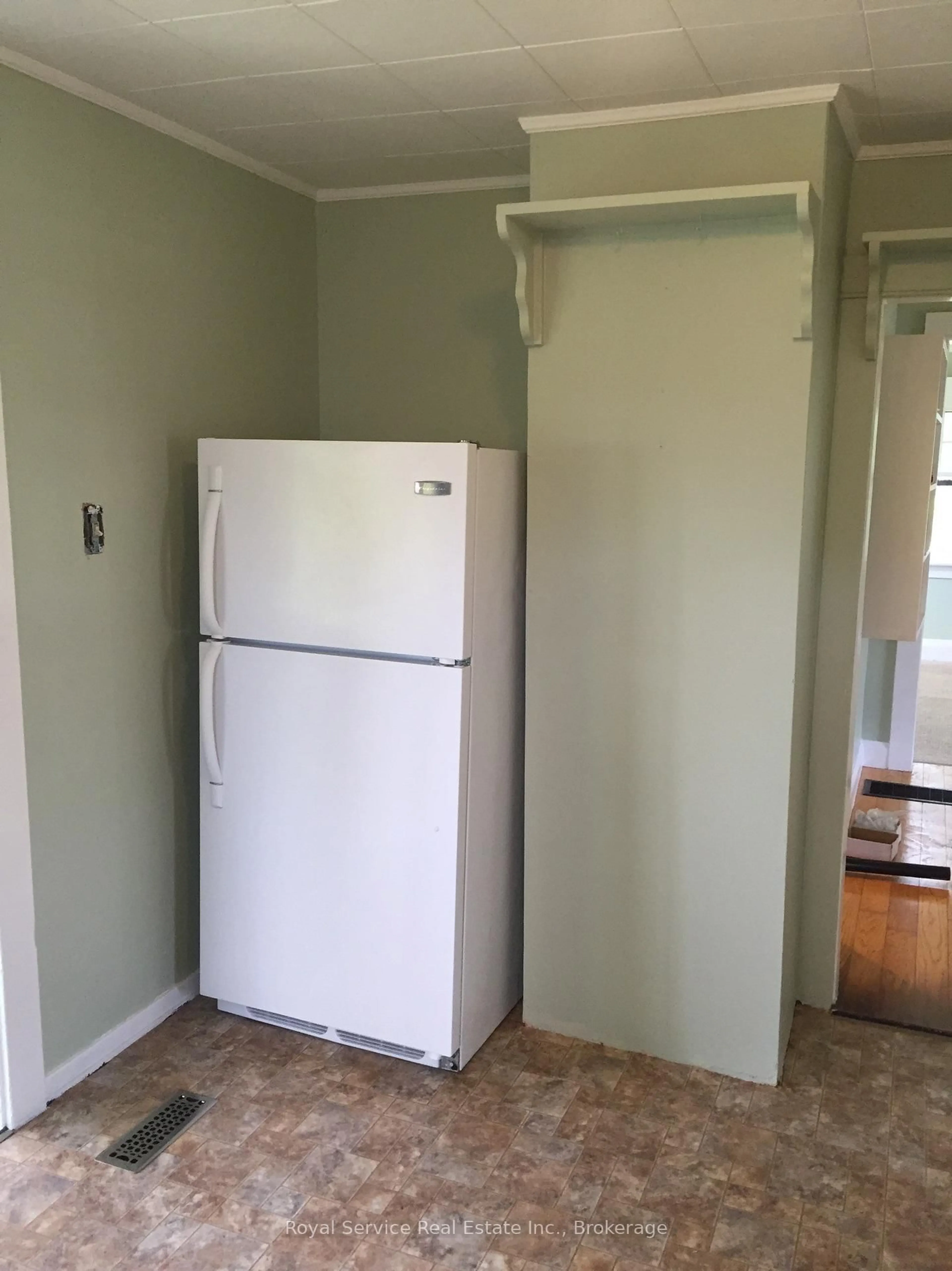 Standard kitchen, unknown for 5418 Lakeshore Dr, Hamilton Township Ontario K0K 2H0