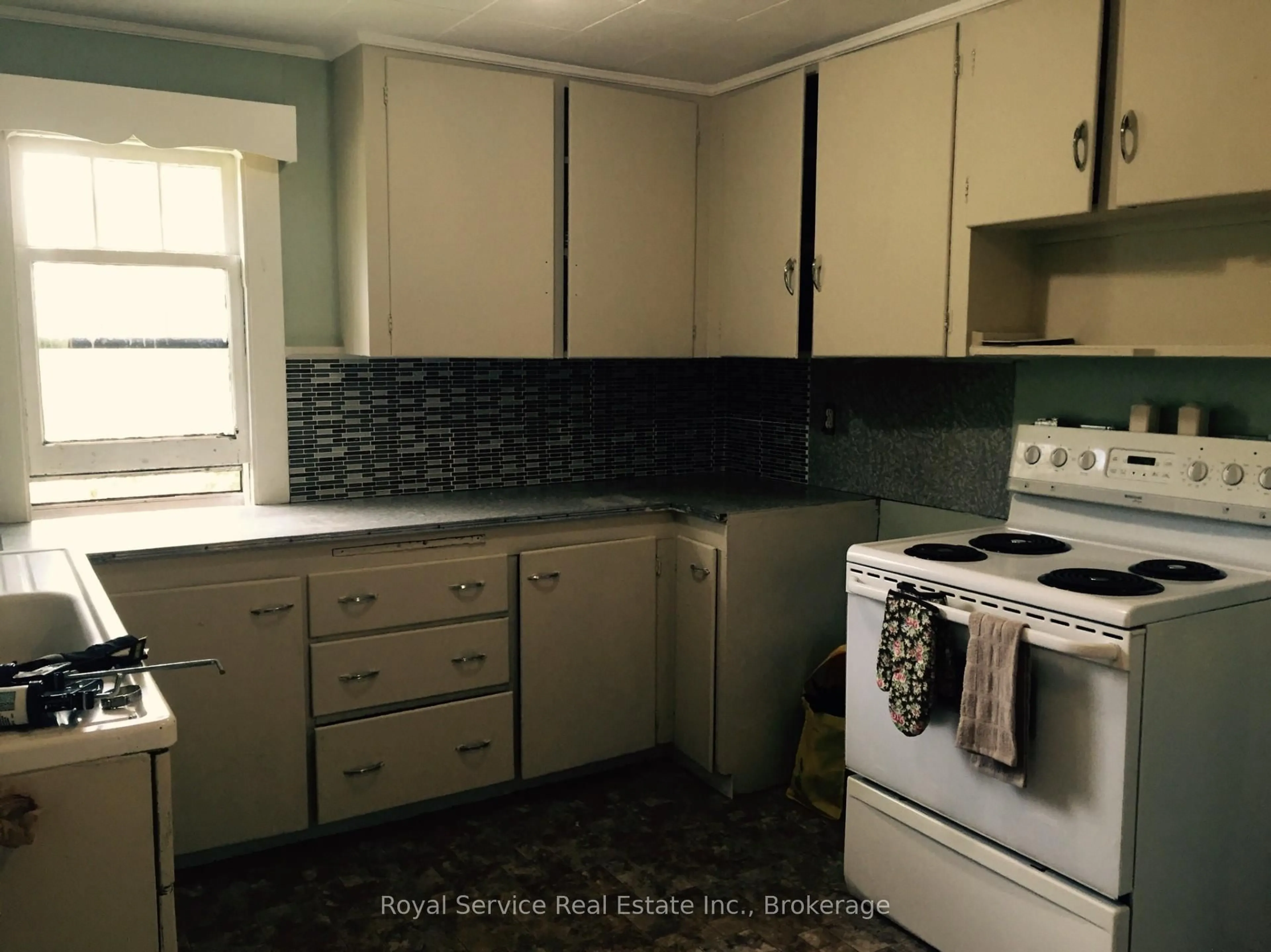 Standard kitchen, unknown for 5418 Lakeshore Dr, Hamilton Township Ontario K0K 2H0