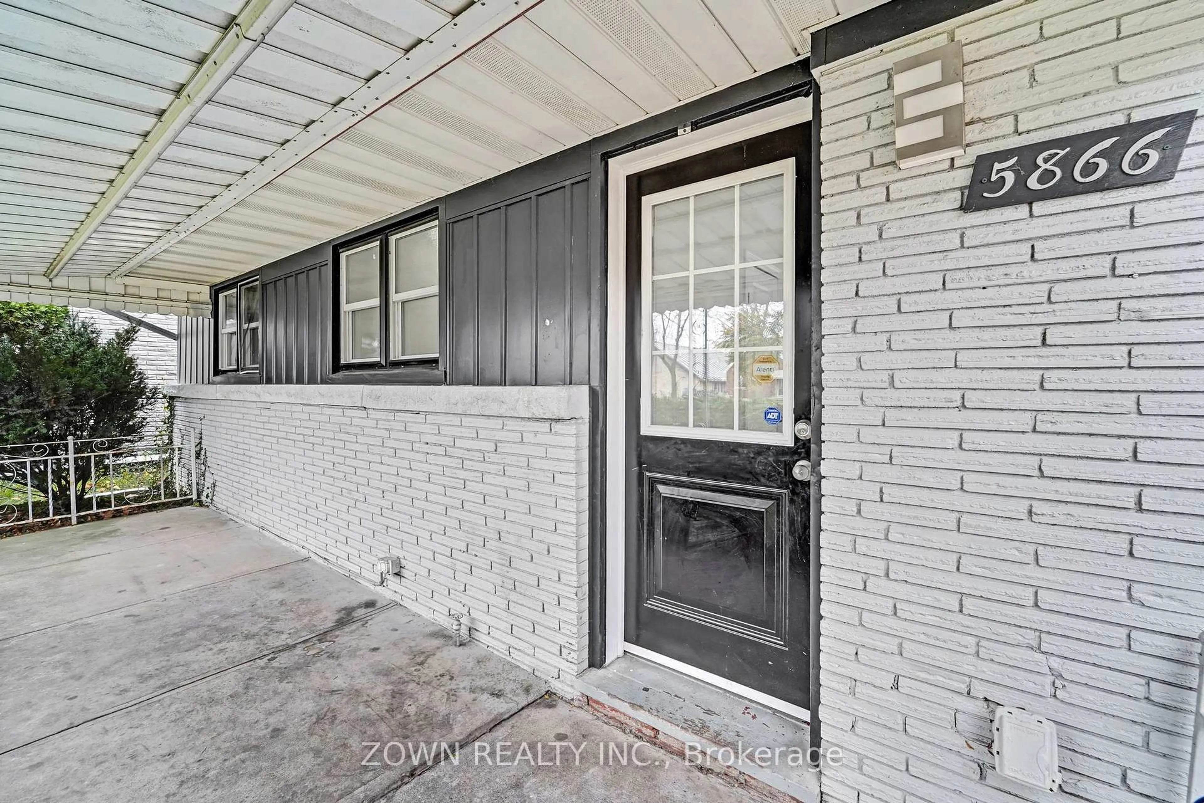 Unknown for 5866 Valley Way, Niagara Falls Ontario L2E 1Y1