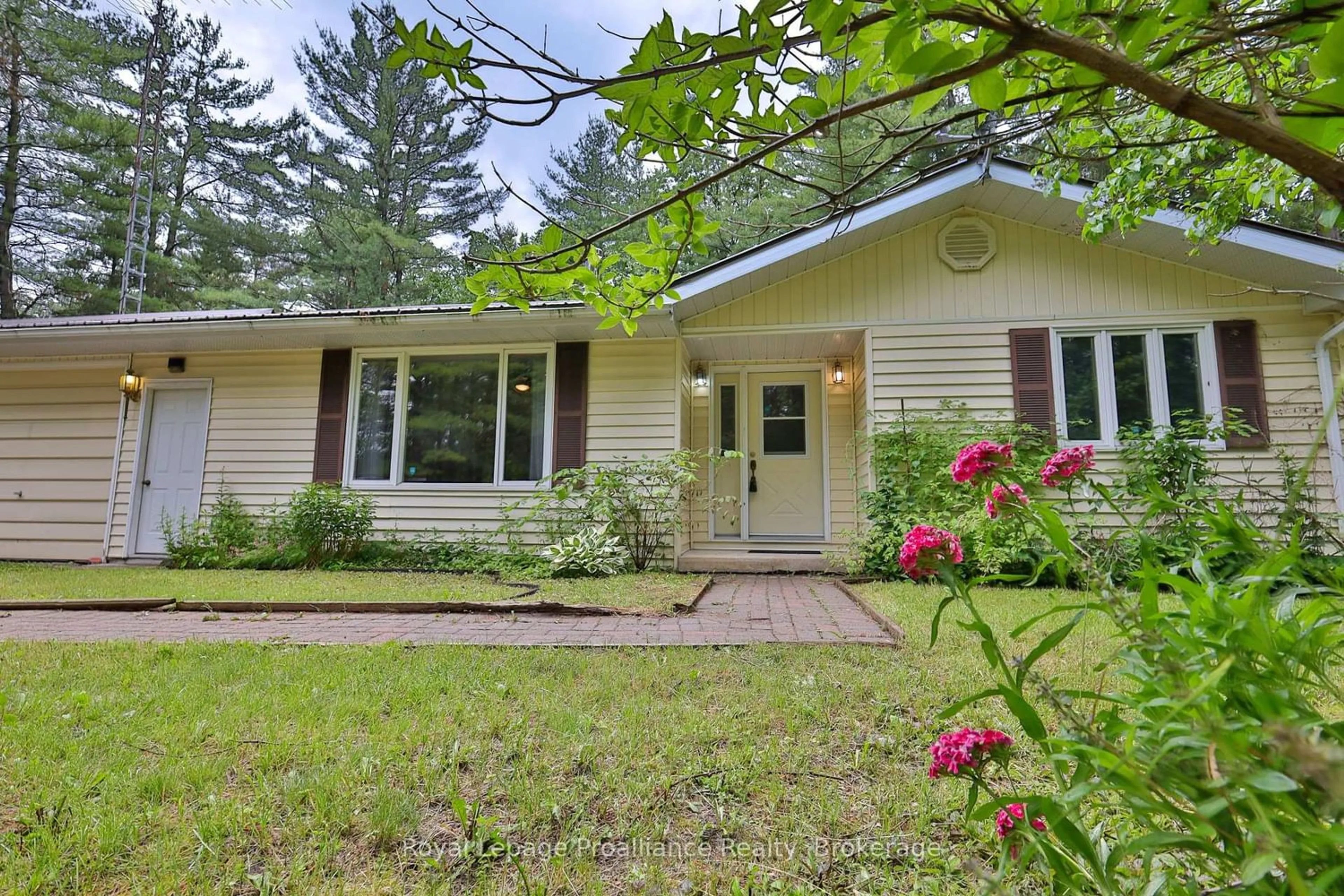 Patio, unknown for 5001 Stirling-Marmora Rd, Stirling-Rawdon Ontario K0K 3C0
