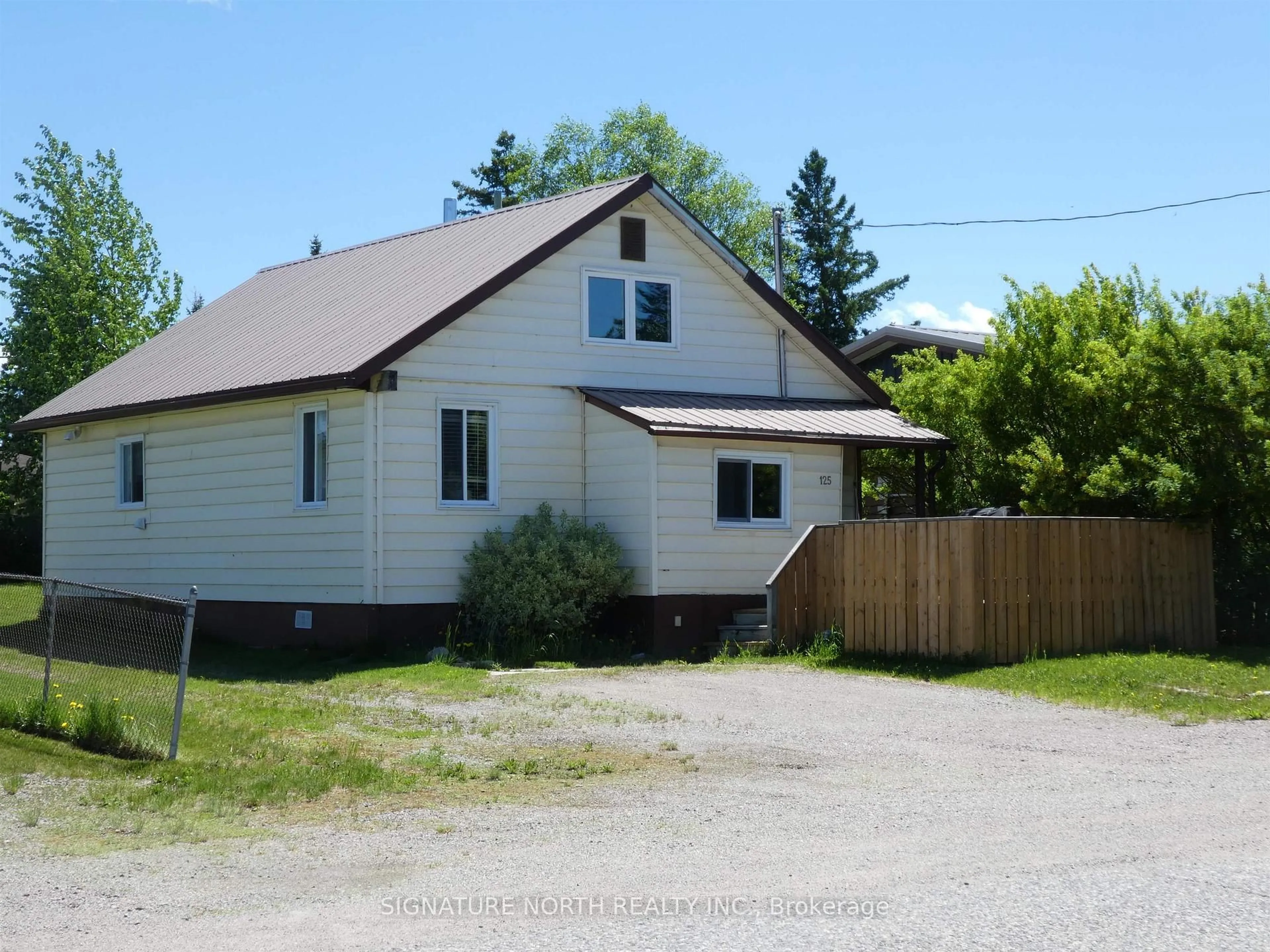 Unknown for 125 Kenogami, Greenstone Ontario P0T 2A0