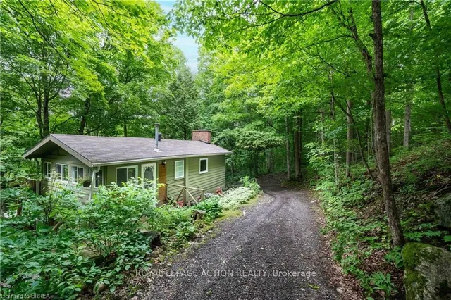 551 East River Rd, Brant 2