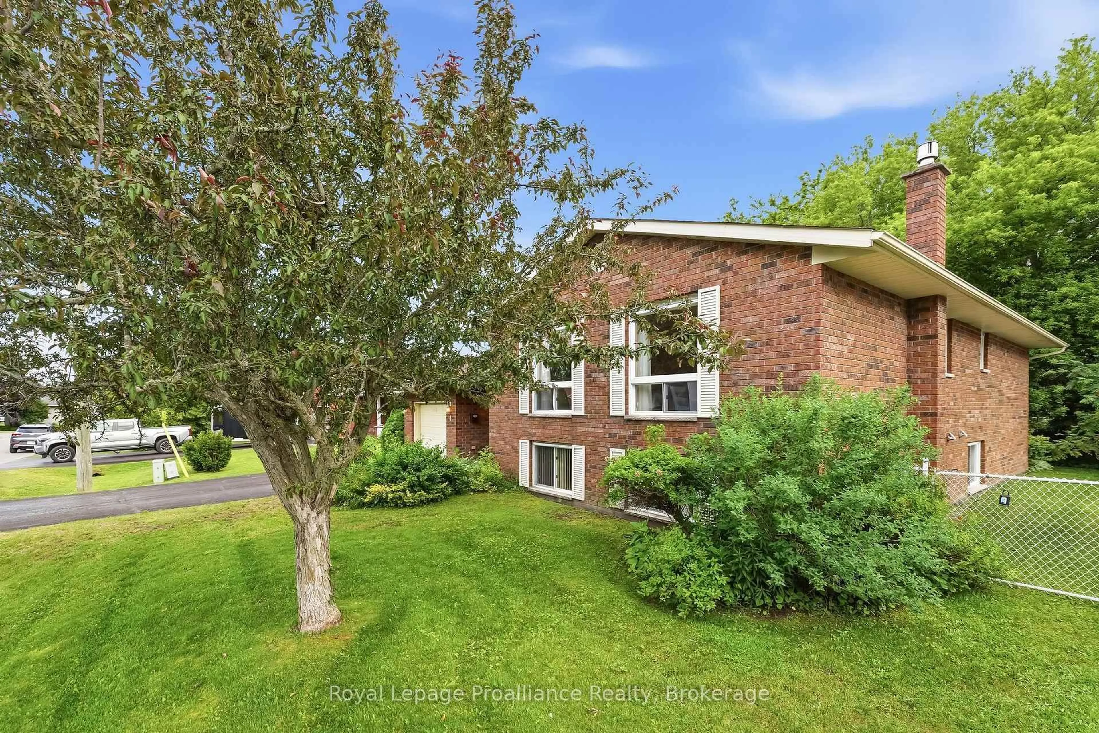 A pic from outside/outdoor area/front of a property/back of a property/a pic from drone, street for 4 Morrow Ave, Brighton Ontario K0K 1H0