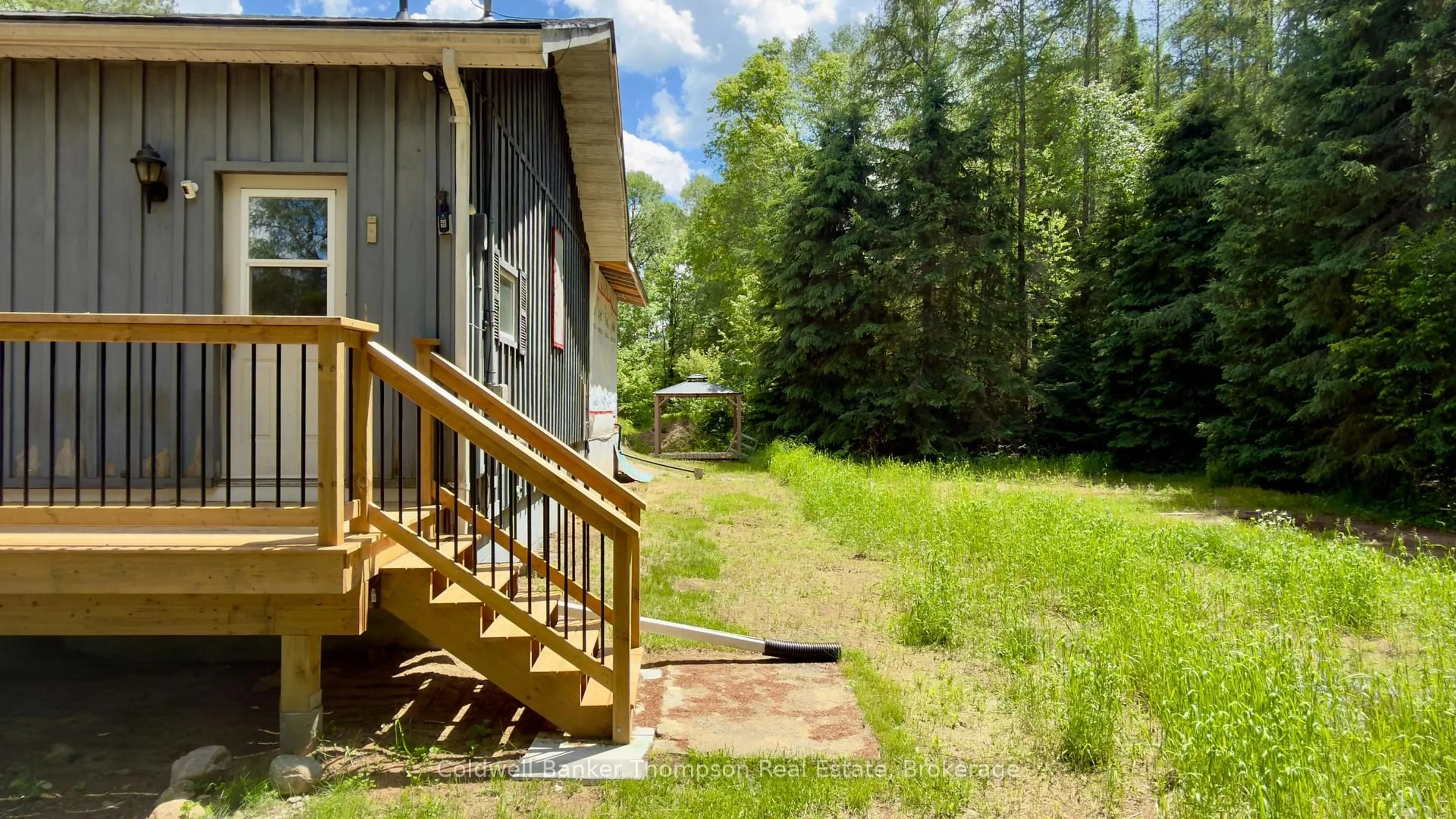 Patio, unknown for 3613 518 Highway, McMurrich/Monteith Ontario P0A 1Y0