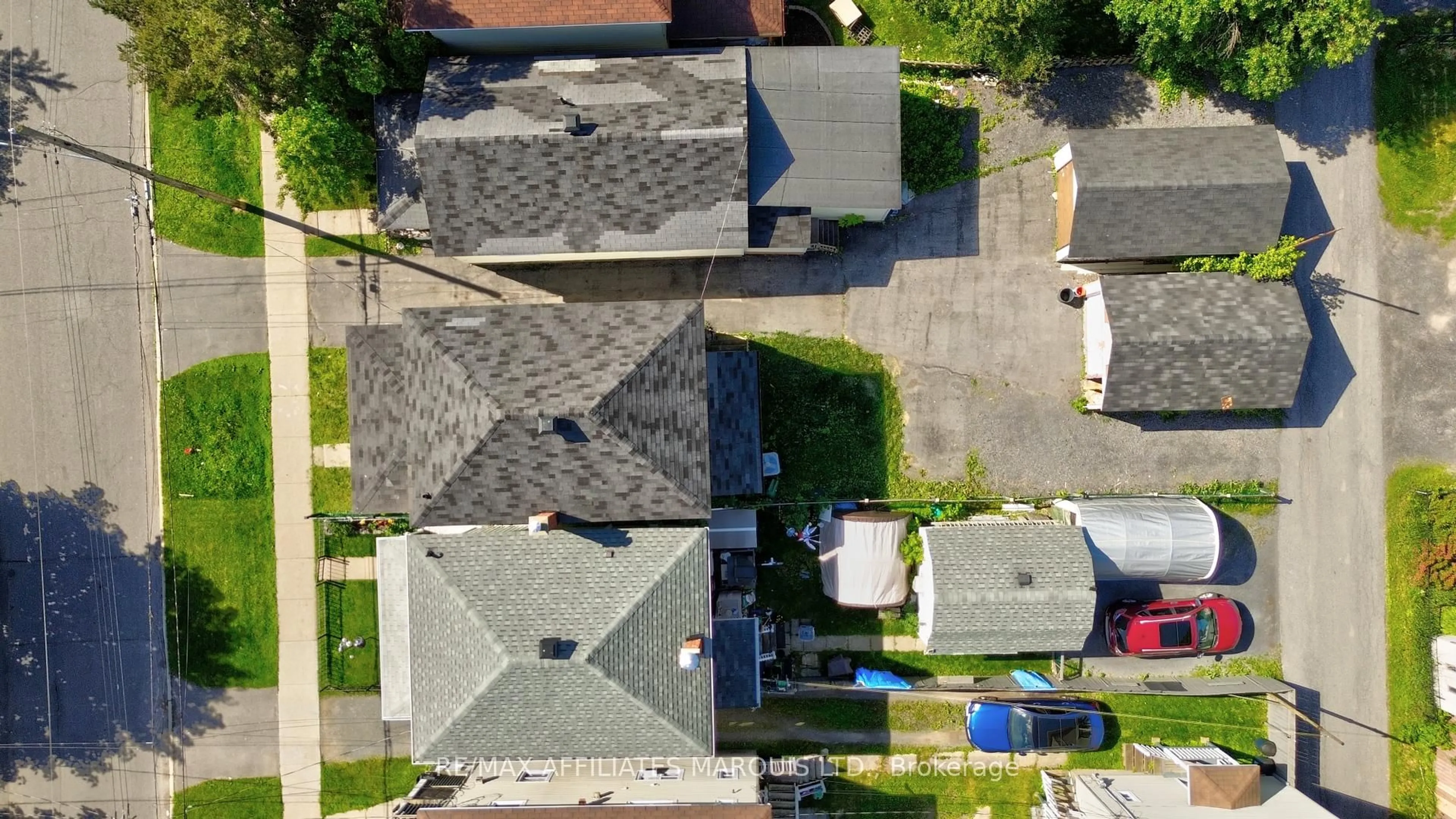 A pic from outside/outdoor area/front of a property/back of a property/a pic from drone, street for 313 Guy St, Cornwall Ontario K6H 4V3