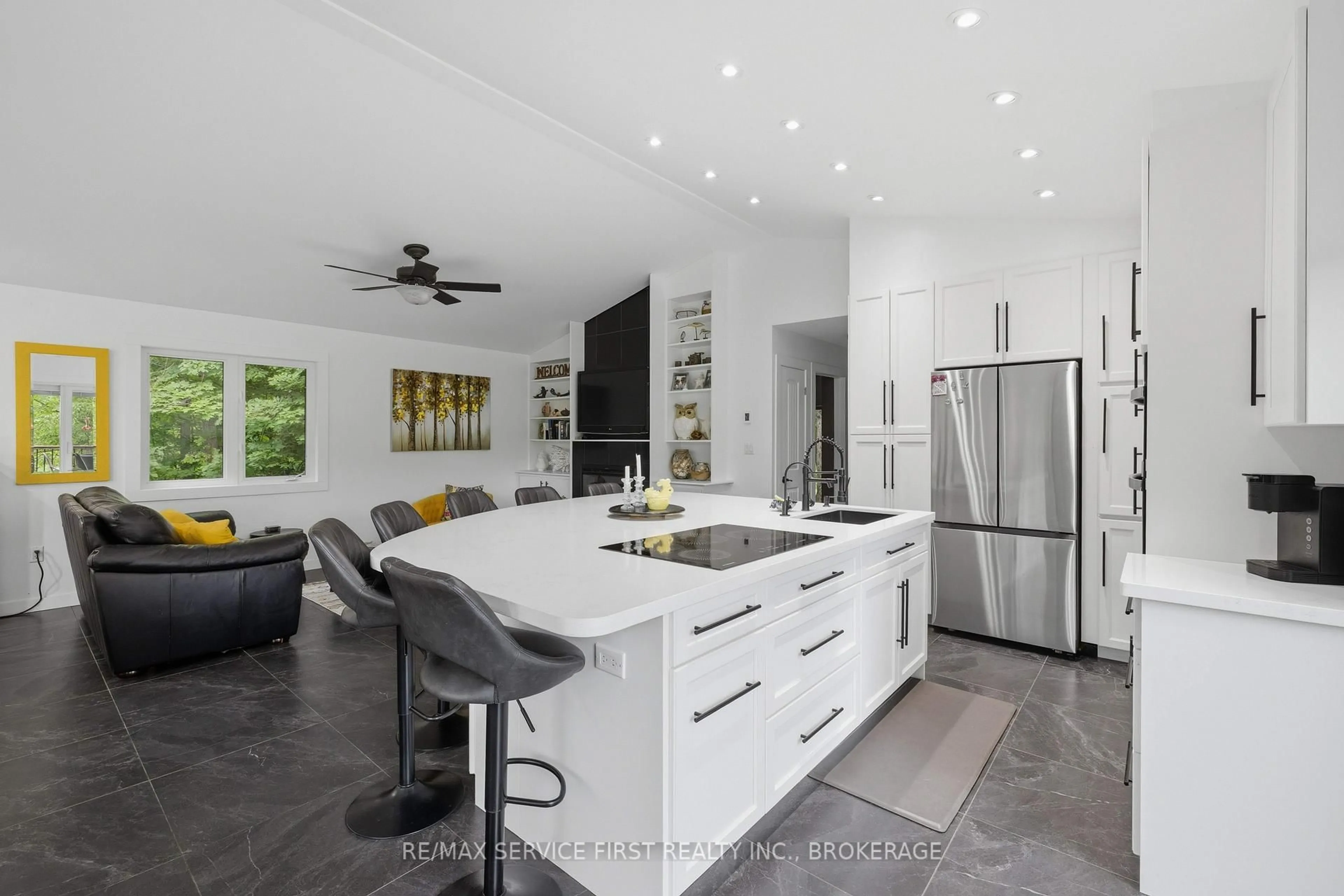 Open concept kitchen, ceramic/tile floor for 819 Jims Lane, Leeds and the Thousand Islands Ontario K0H 2N0