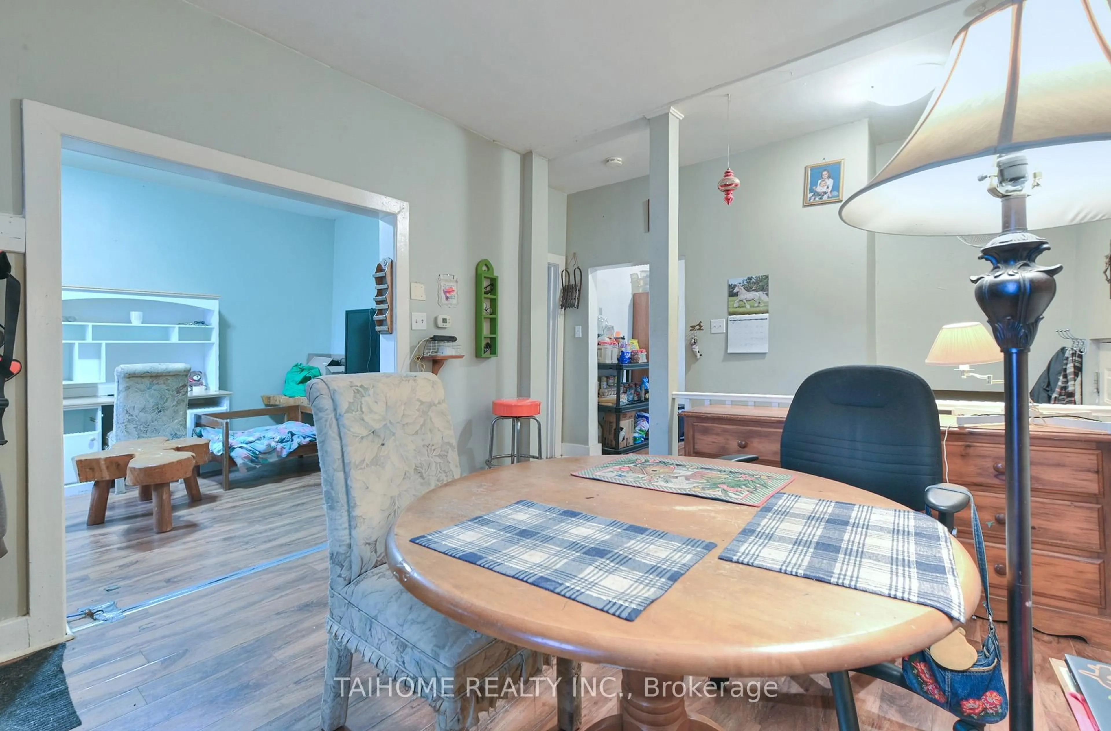 A pic of a room for 6 Iron St, Welland Ontario L3B 3M4