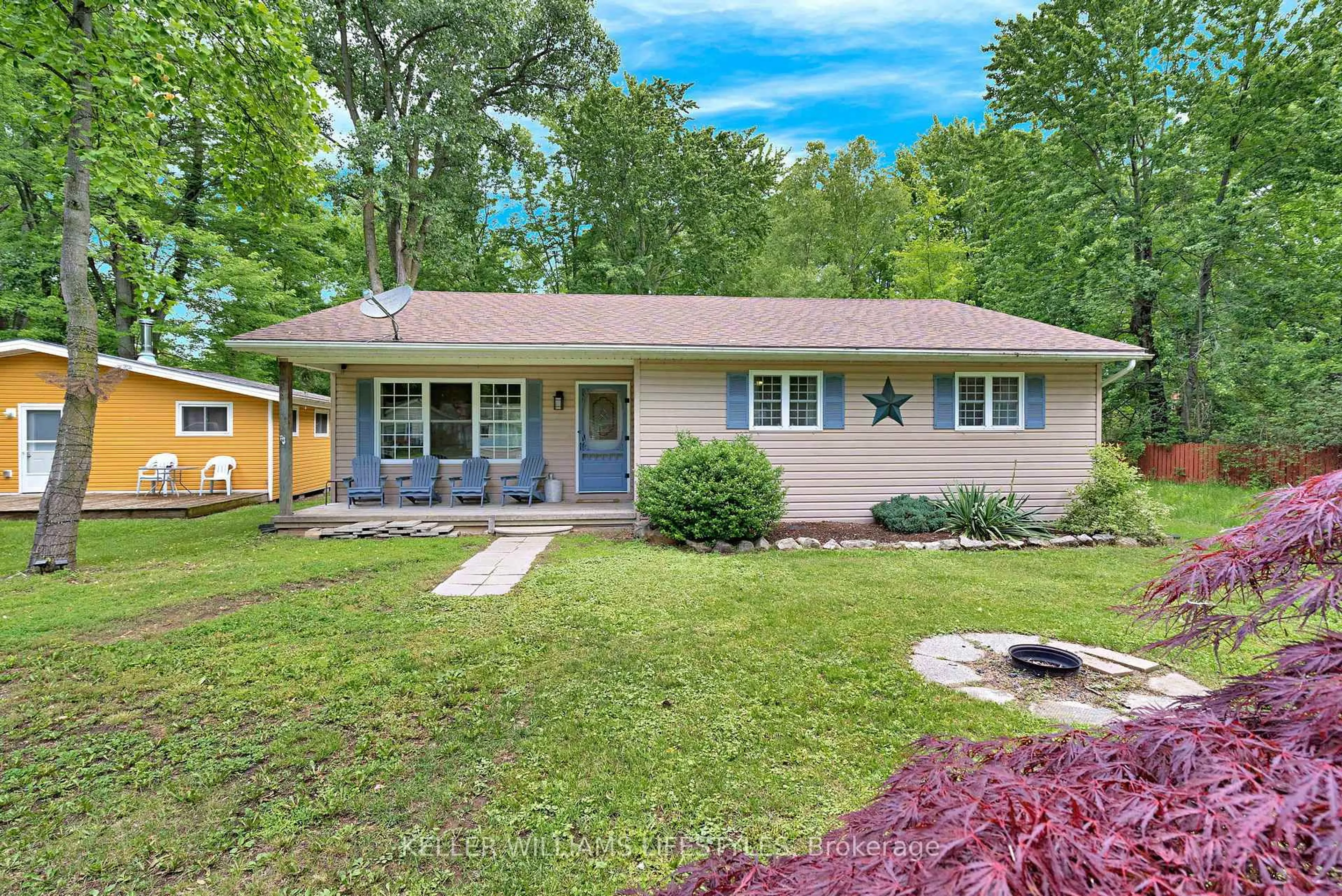 Home with vinyl exterior material, street for 6238 London Rd, Lambton Shores Ontario N0N 1J0