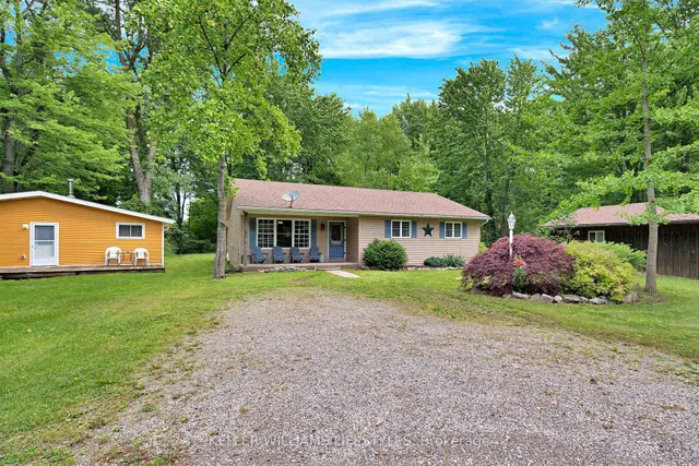 6238 London Rd, Lambton Shores 2