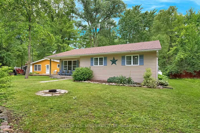 6238 London Rd, Lambton Shores 4