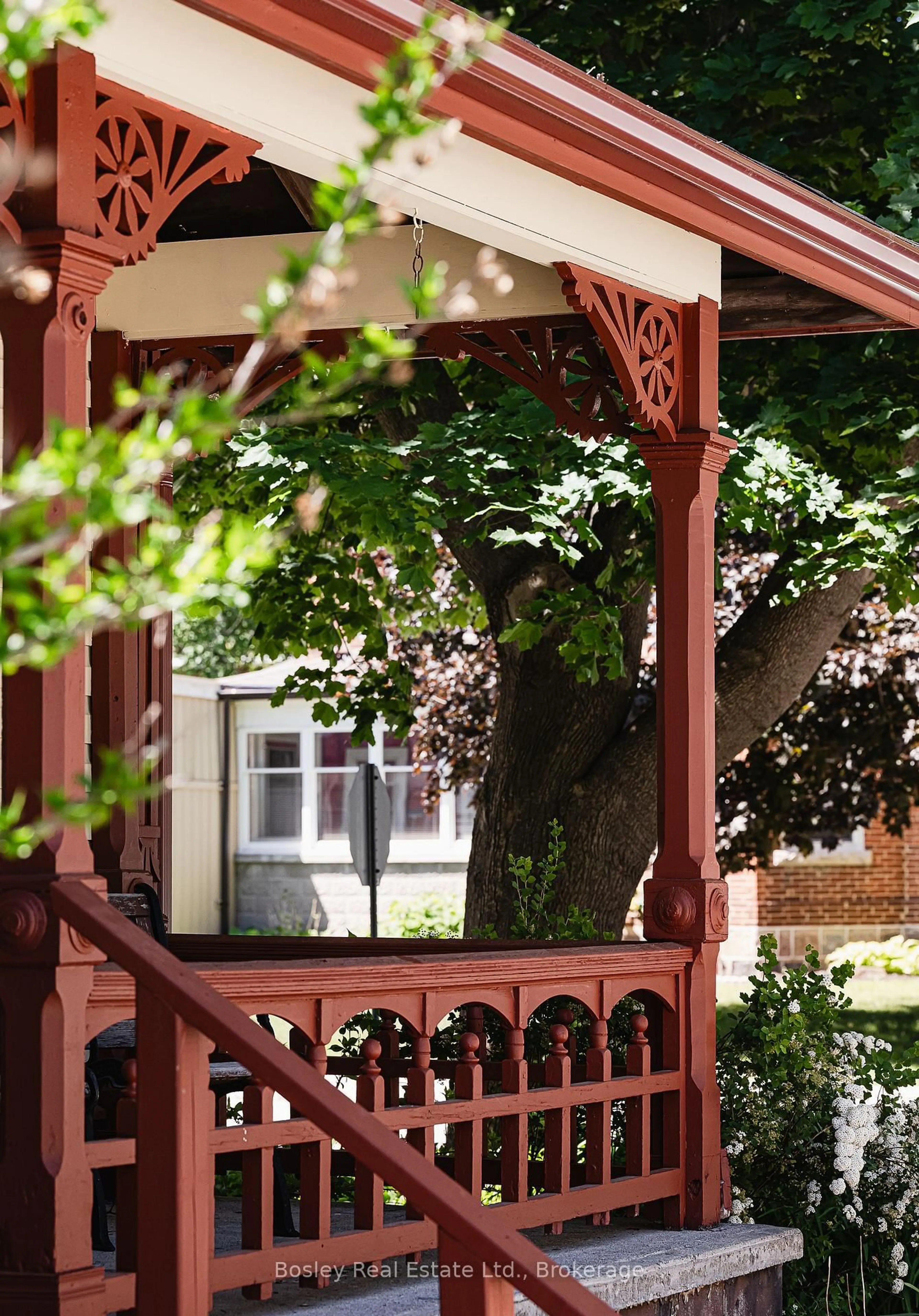 Patio, street for 55 Trowbridge St, Meaford Ontario N4L 1V4