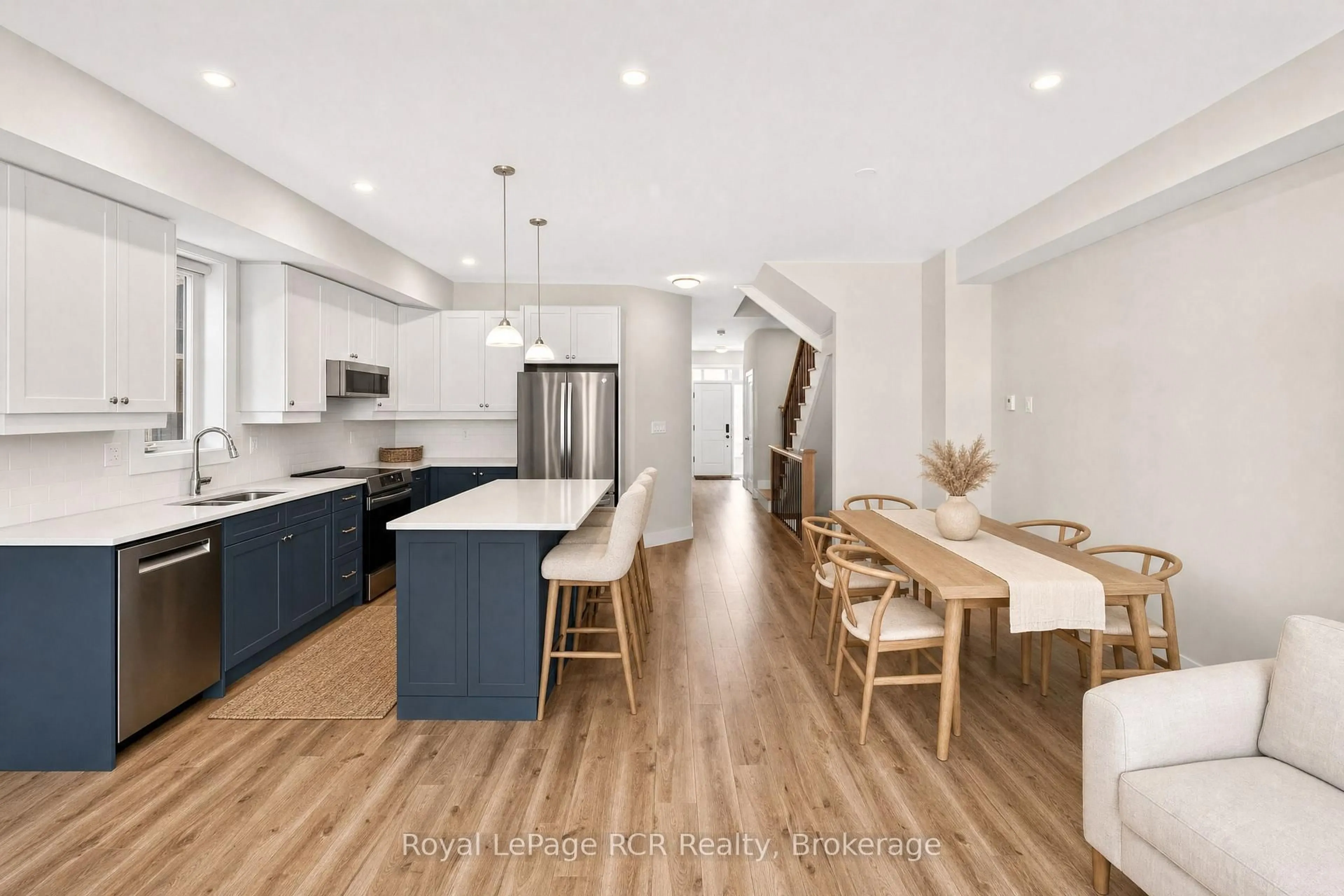 Open concept kitchen, unknown for 130 Courtland St, Blue Mountains Ontario L9Y 5L8