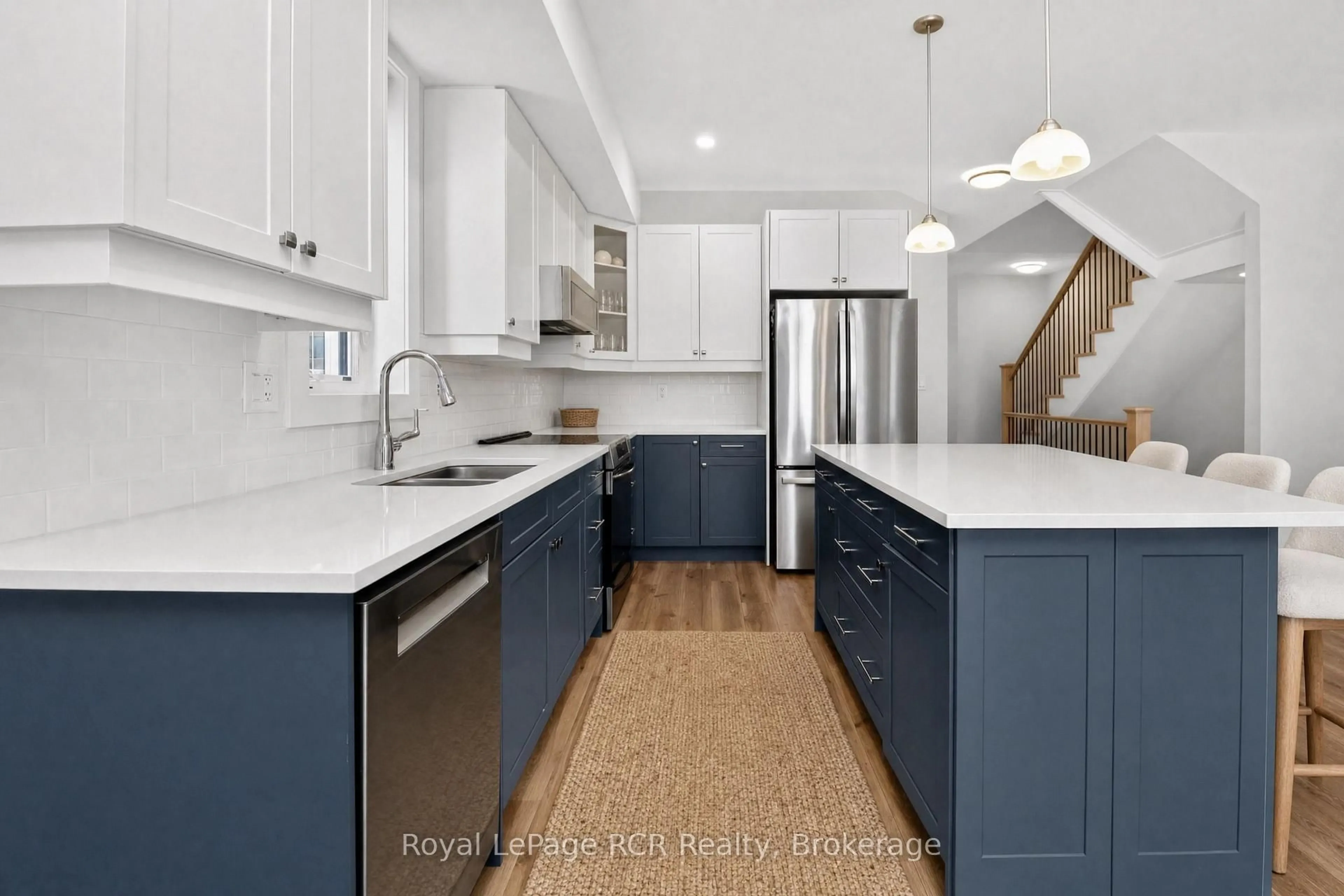 Open concept kitchen, unknown for 130 Courtland St, Blue Mountains Ontario L9Y 5L8