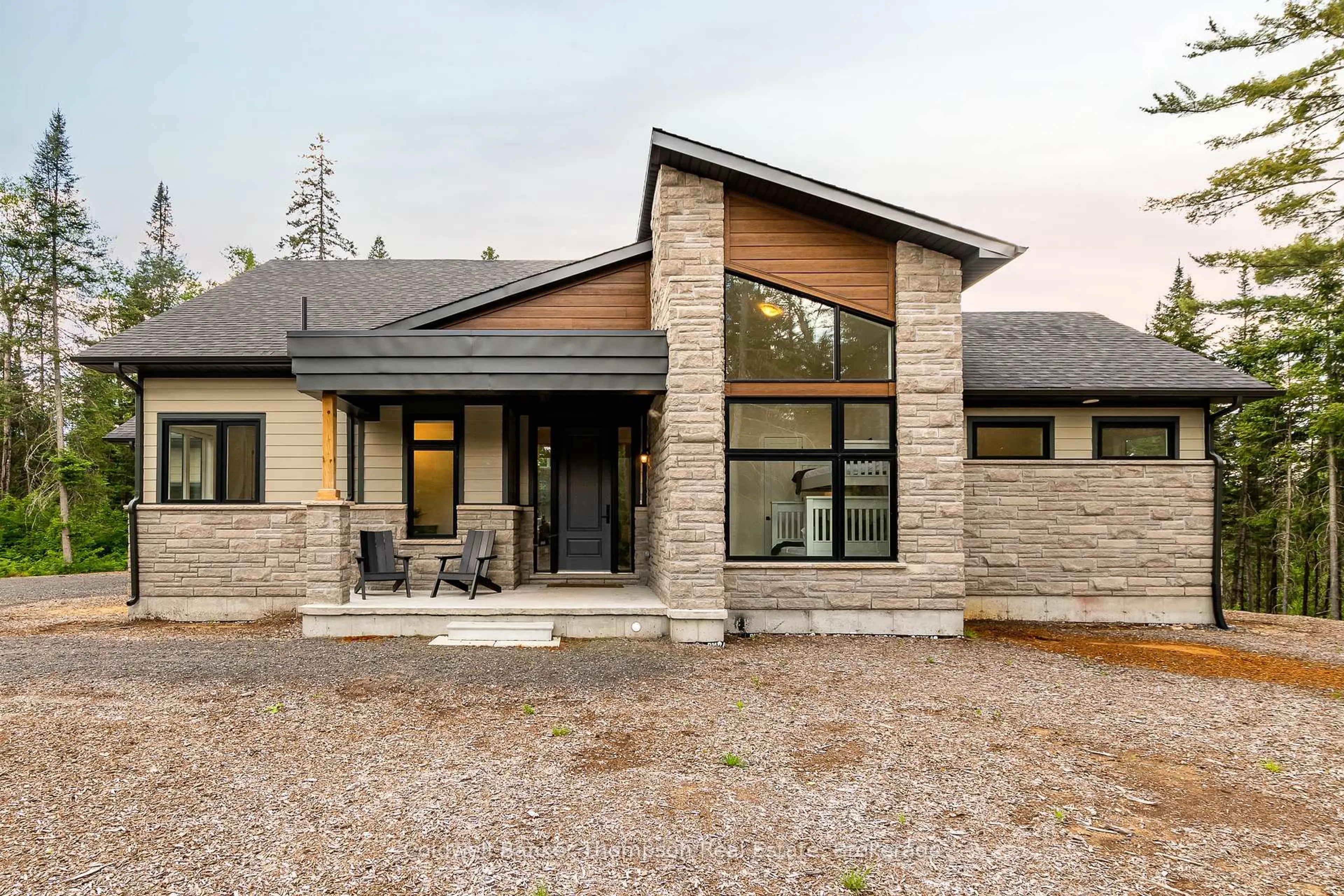 Home with brick exterior material, unknown for 1040 Greensview Dr, Lake of Bays Ontario P1H 2J6