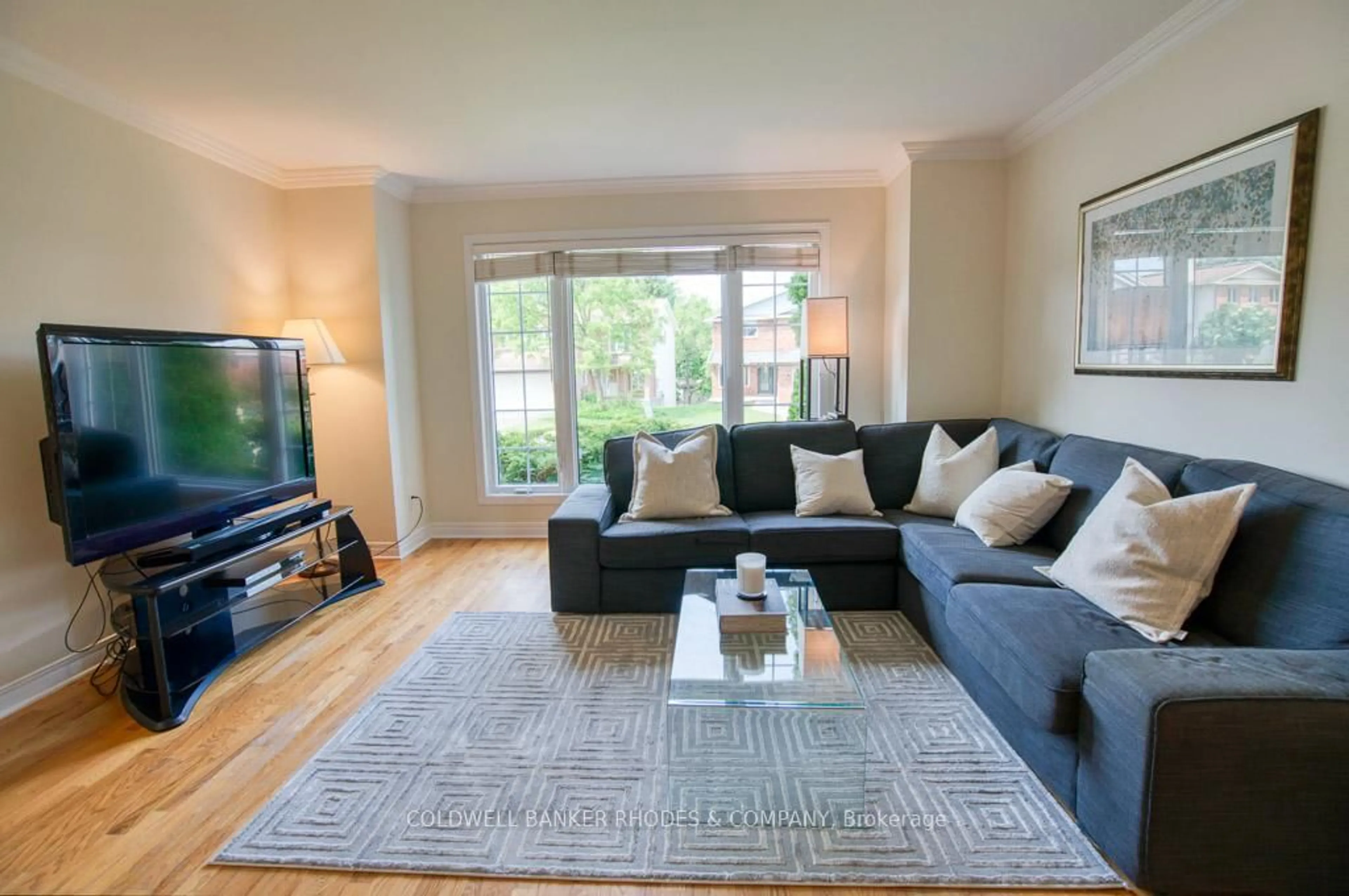 Living room with furniture, unknown for 1349 Gaultois Ave, Ottawa Ontario K1C 6G5