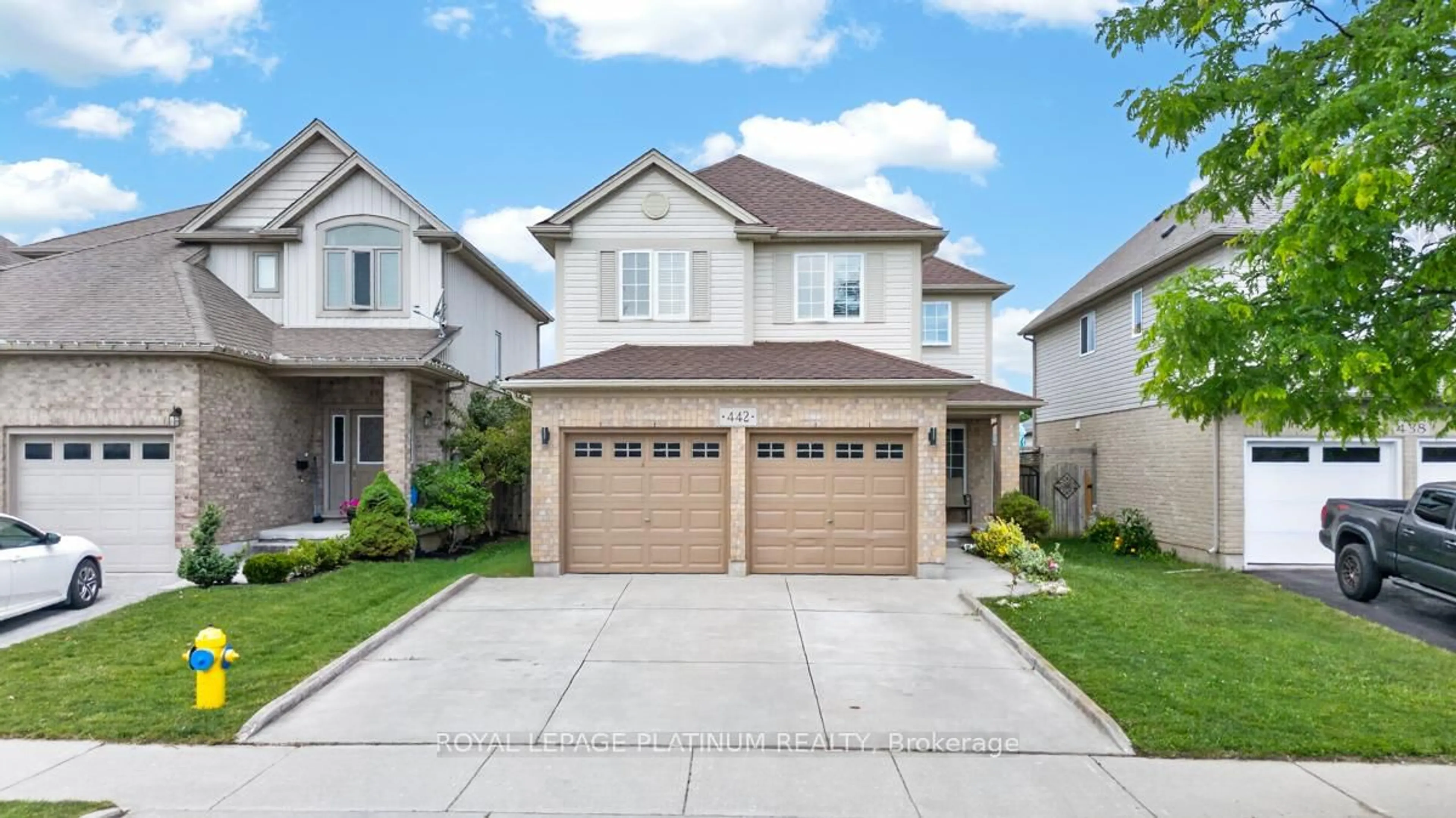 Home with vinyl exterior material, street for 442 Chelton Rd, London South Ontario N6M 0A6