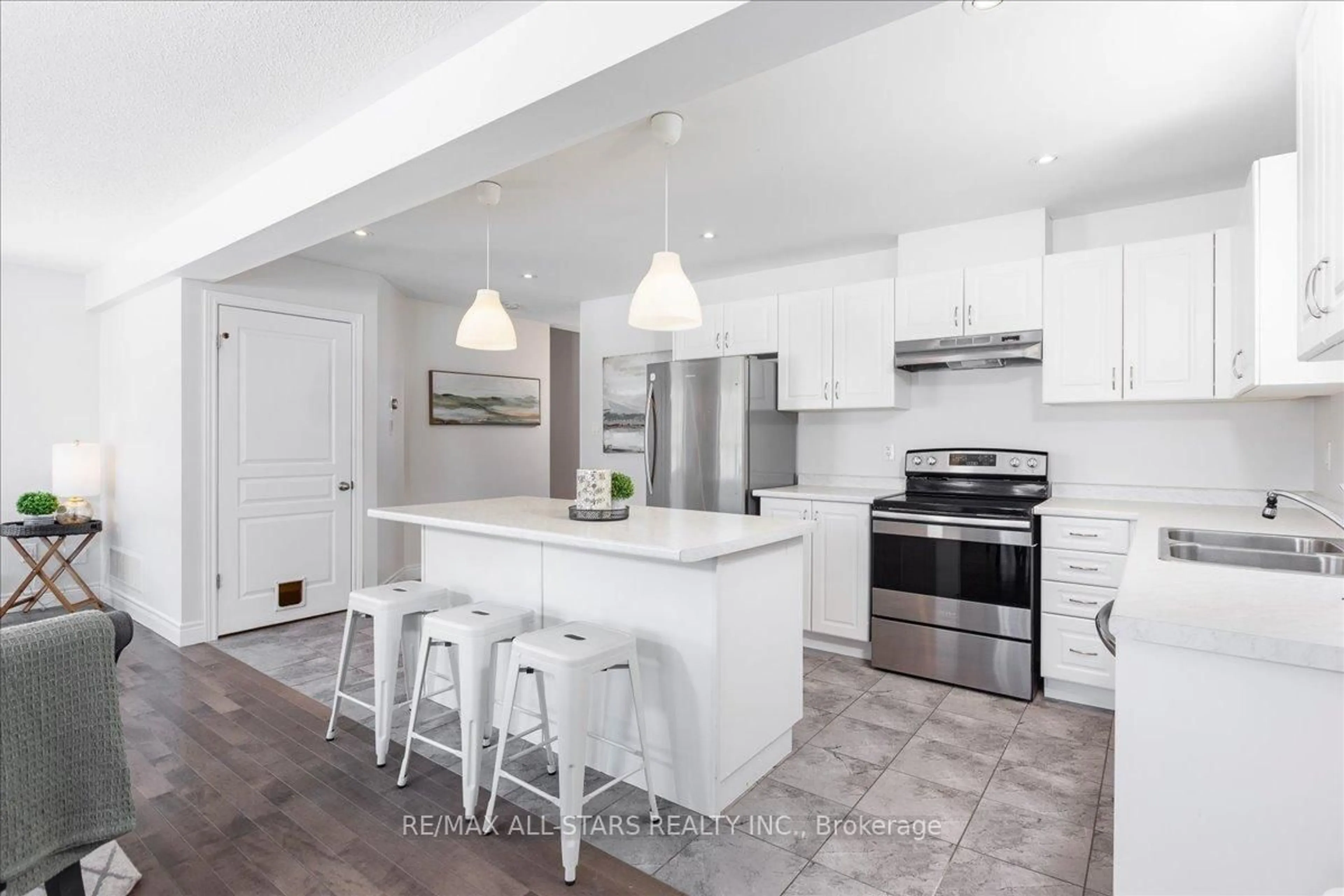 Open concept kitchen, unknown for 81 Douglas Dr, Bracebridge Ontario P1L 0L3