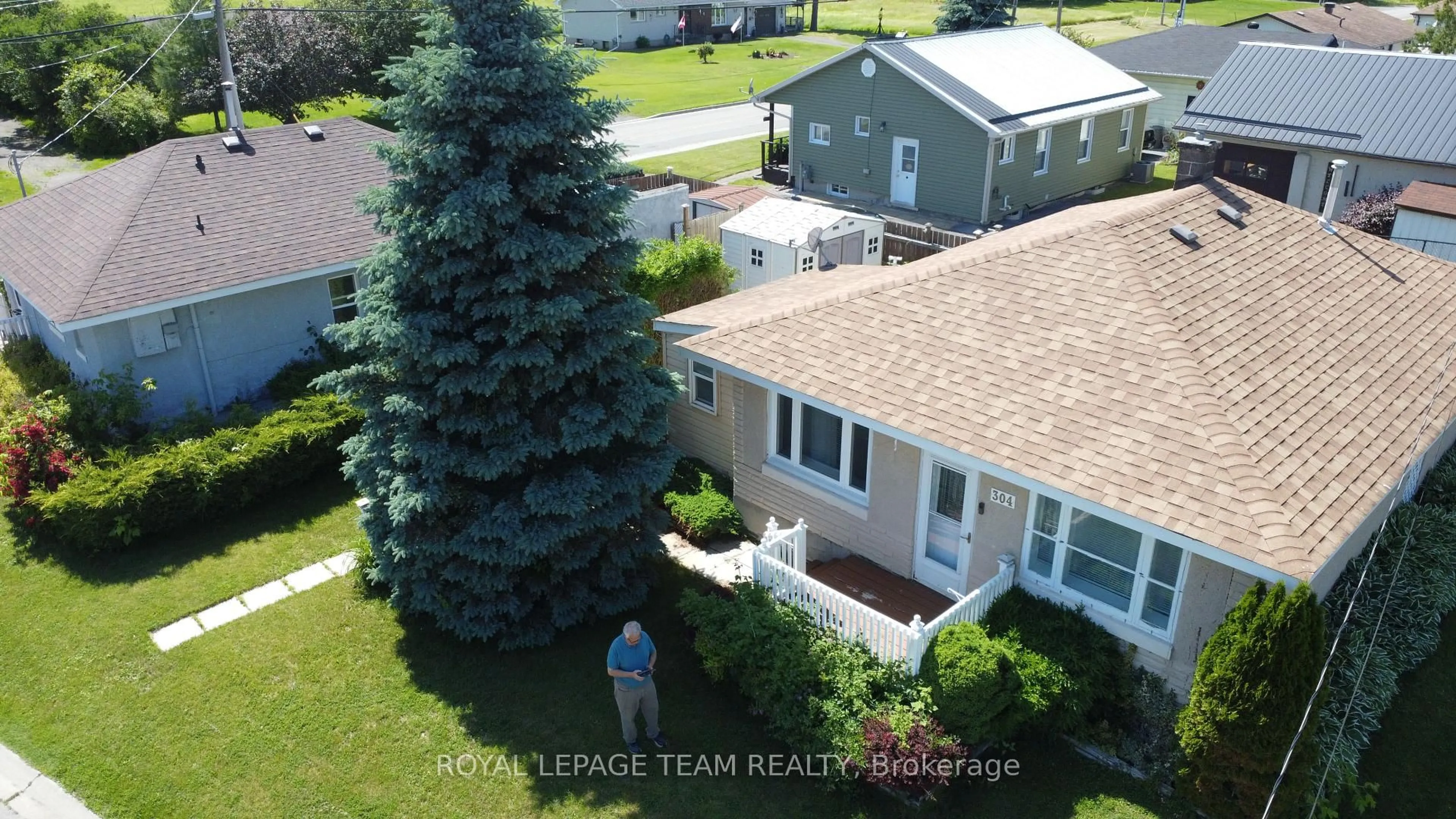 A pic from outside/outdoor area/front of a property/back of a property/a pic from drone, unknown for 191 Shanly Rd, Edwardsburgh/Cardinal Ontario K0E 1E0