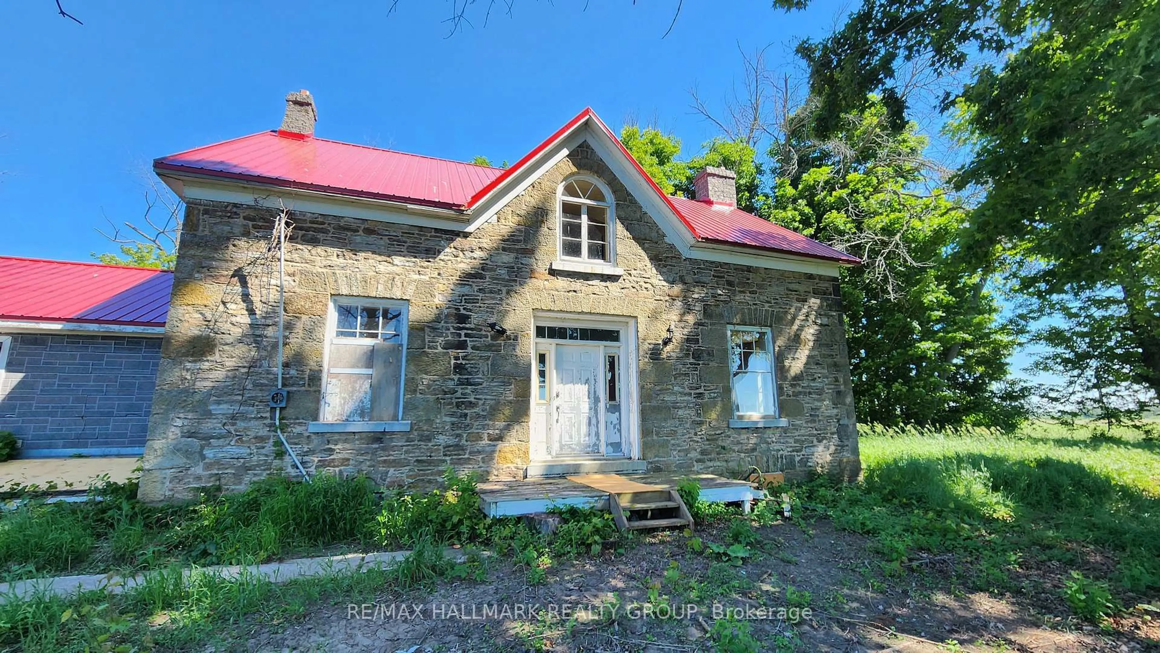 A pic from outside/outdoor area/front of a property/back of a property/a pic from drone, building for 2429 Hiscocks Rd, Front of Leeds & Seeleys Bay Ontario K7G 2V4