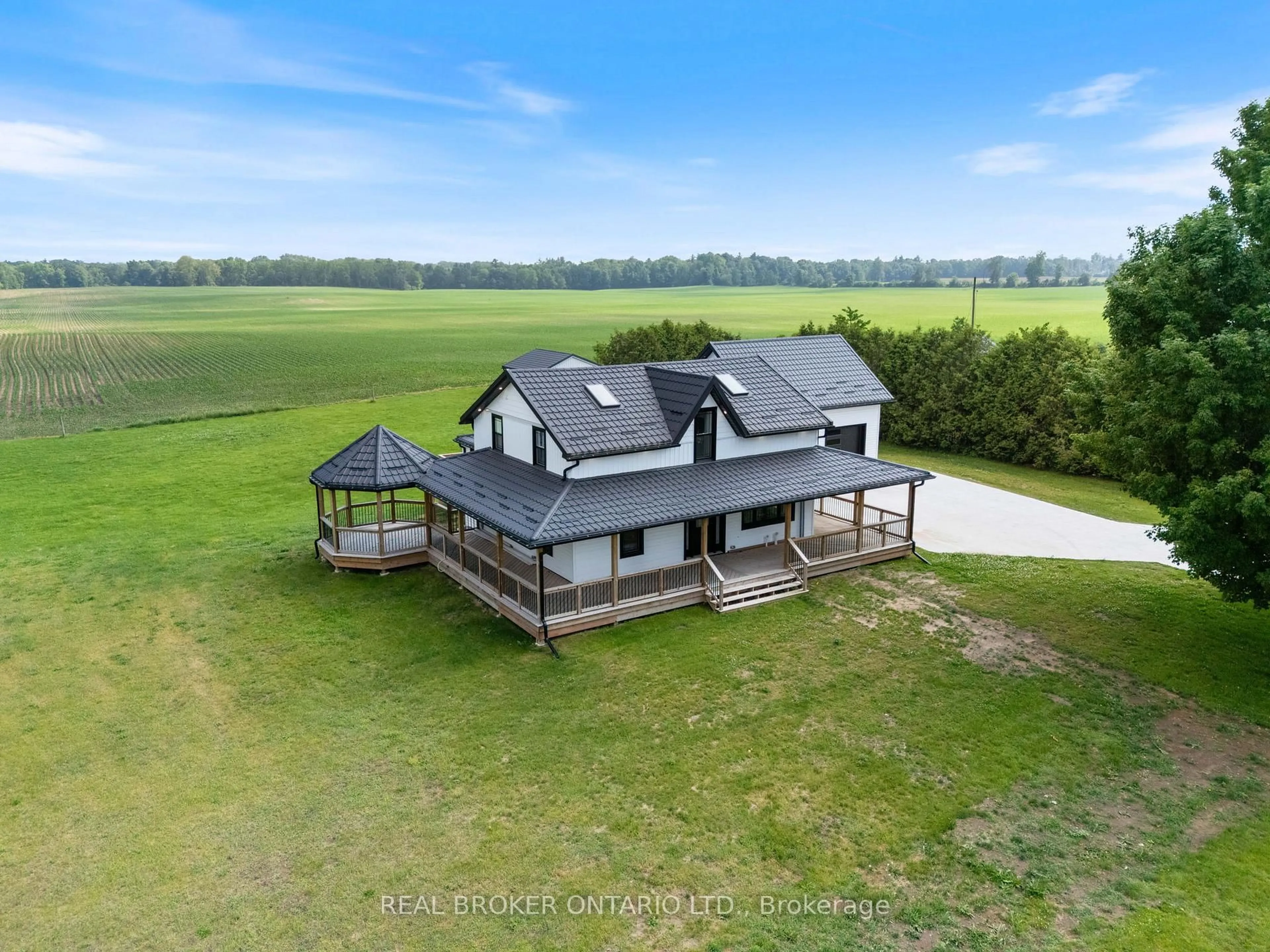 A pic from outside/outdoor area/front of a property/back of a property/a pic from drone, unknown for 1678 County Rd 21 Norfolk Rd, Norfolk Ontario N4B 2W4
