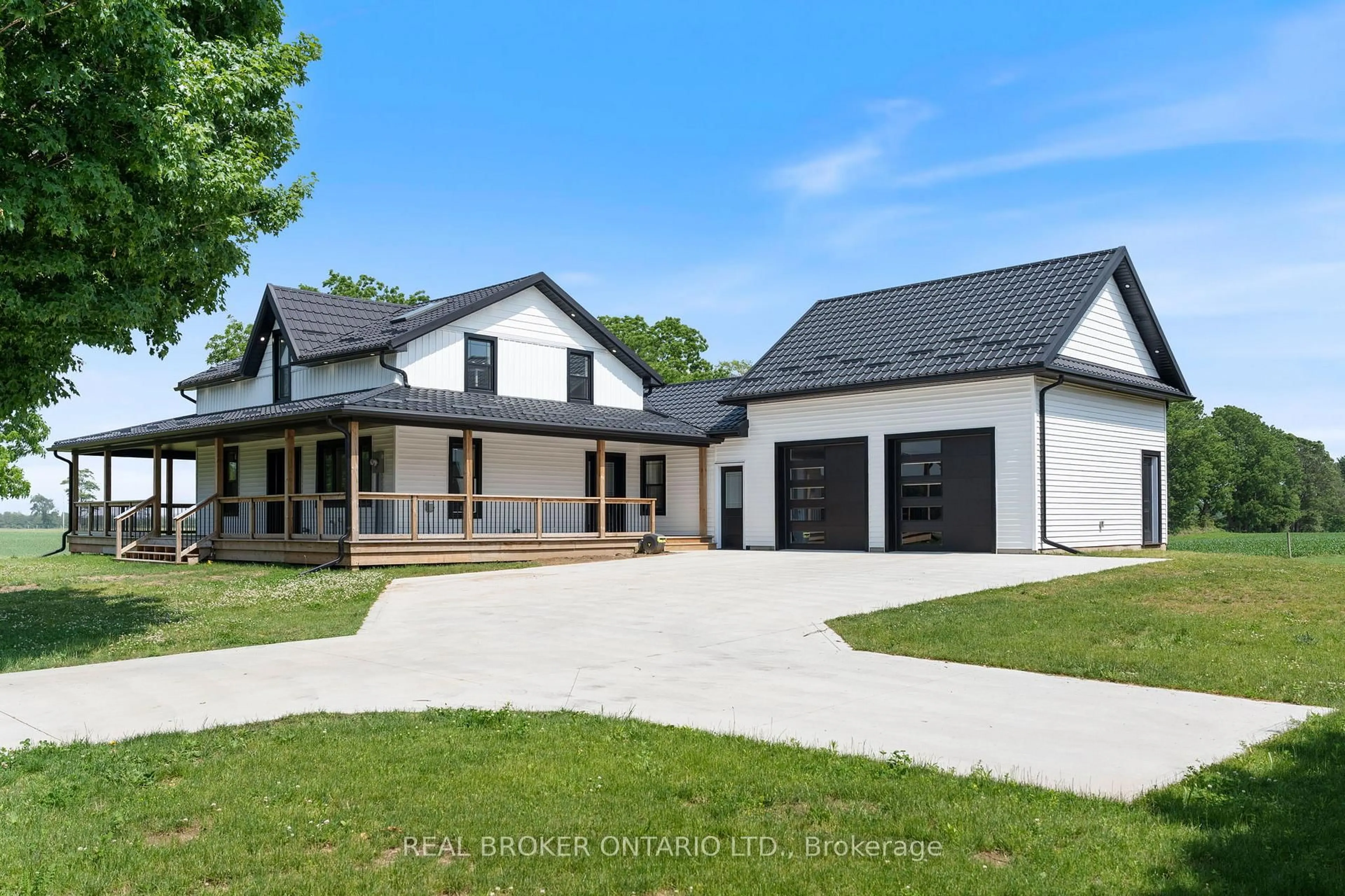 Home with vinyl exterior material, street for 1678 County Rd 21 Norfolk Rd, Norfolk Ontario N4B 2W4