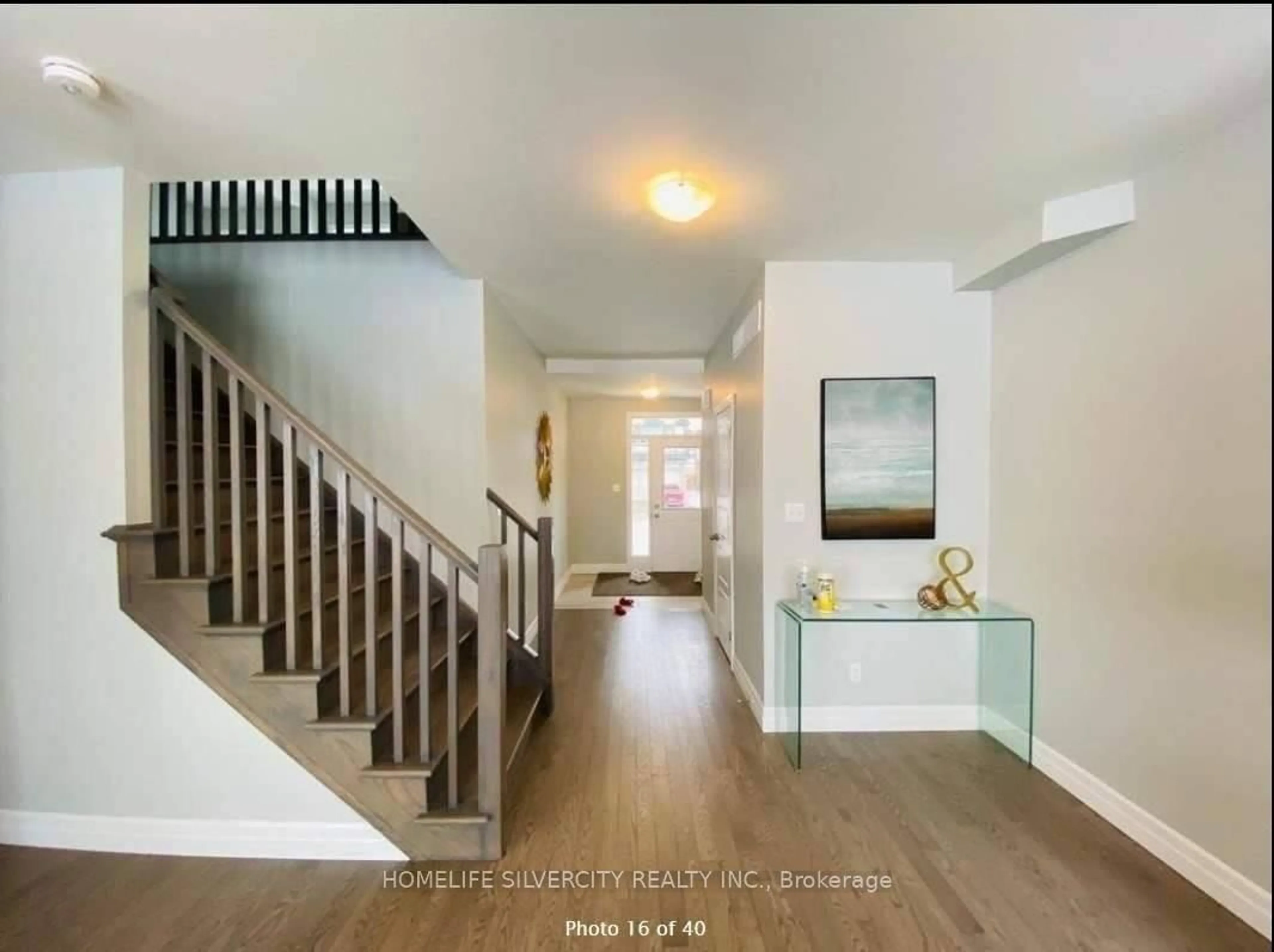Indoor entryway for 397 Freure Dr, Cambridge Ontario N1S 0B5