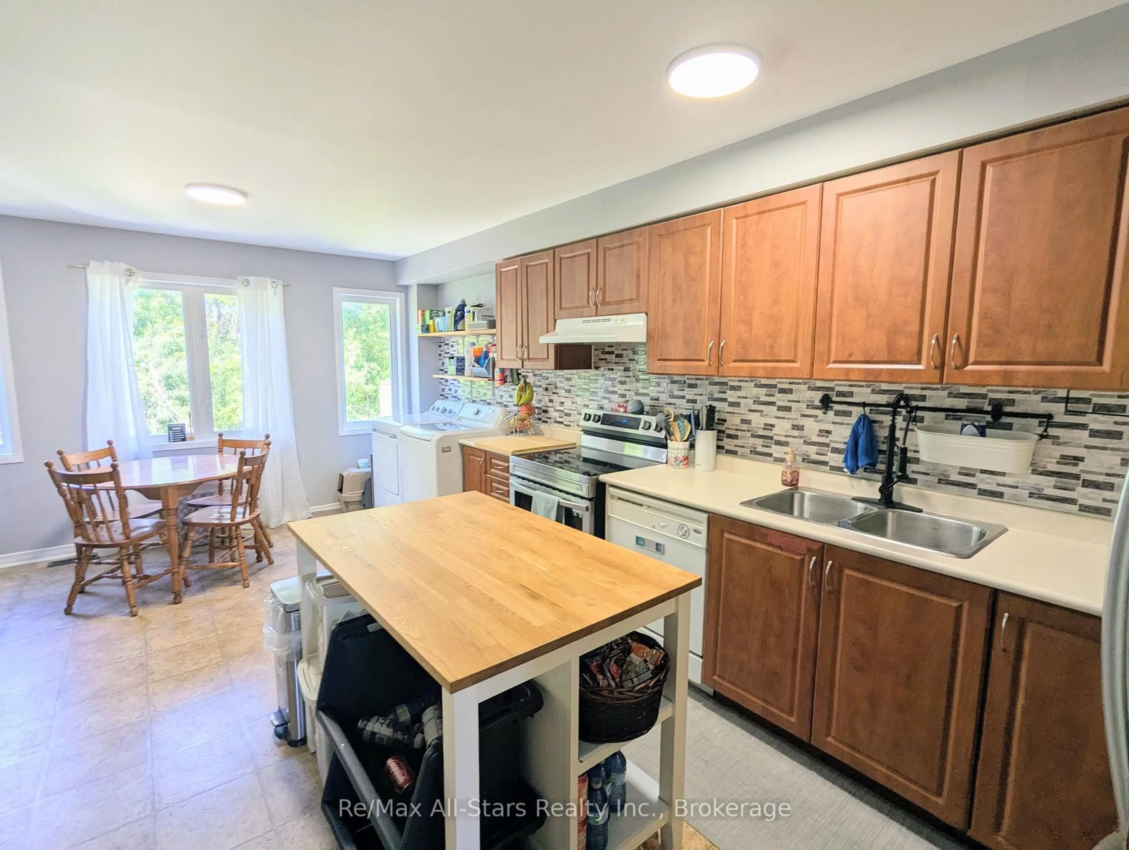 Open concept kitchen, unknown for 67 Brookside St, Cavan Monaghan Ontario L0A 1G0