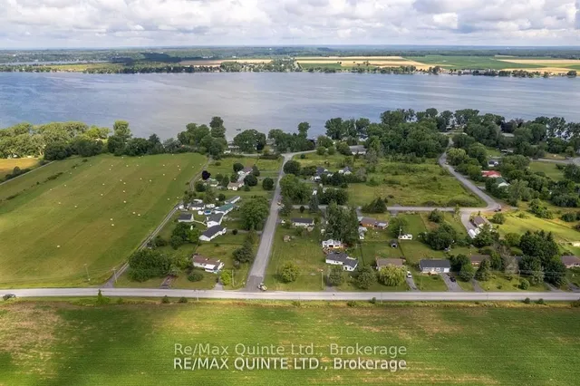 00 Moore Ave, Napanee 4