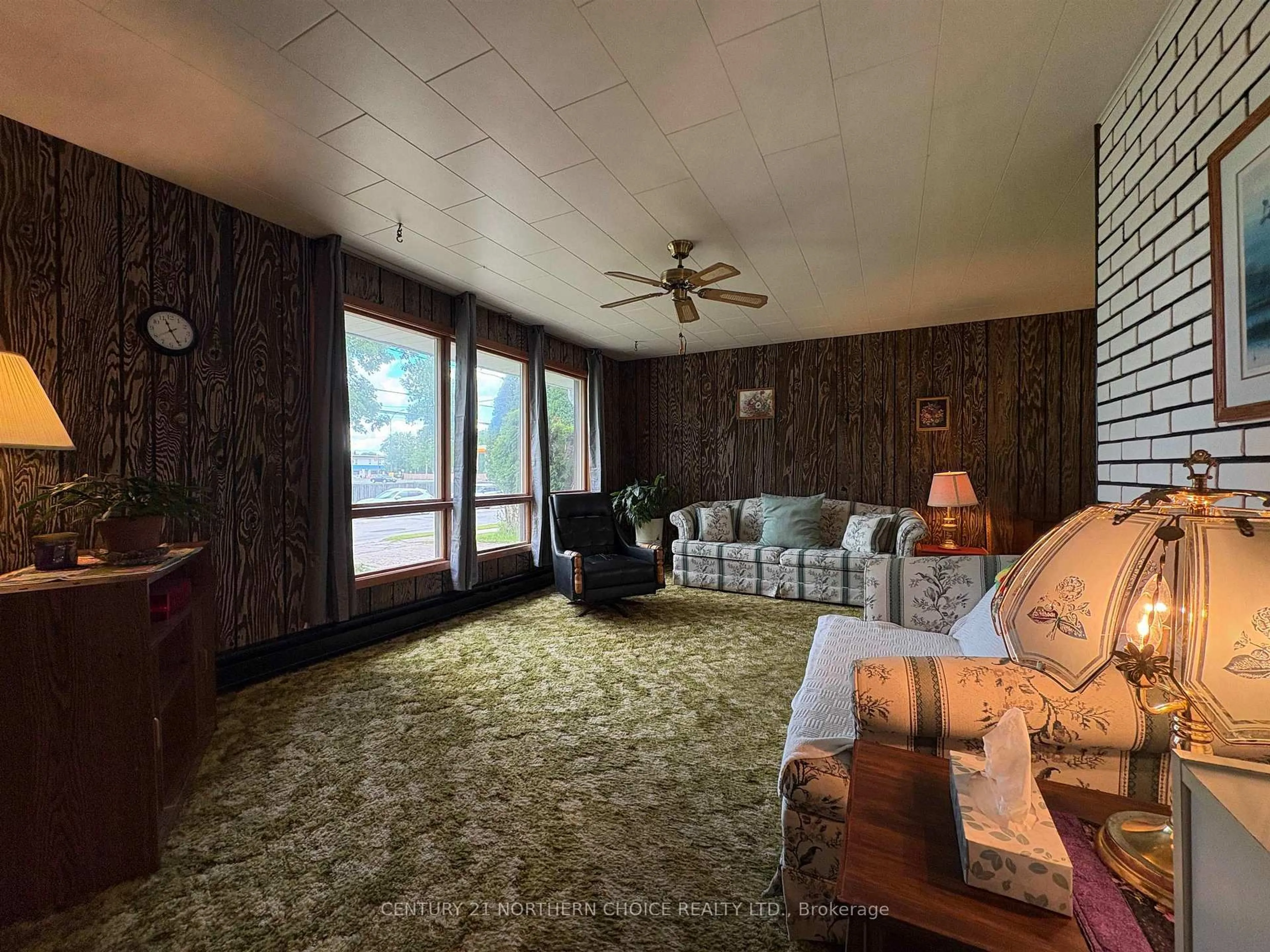 A pic of a room for 445 Church St, Fort Frances Ontario P9A 1E3