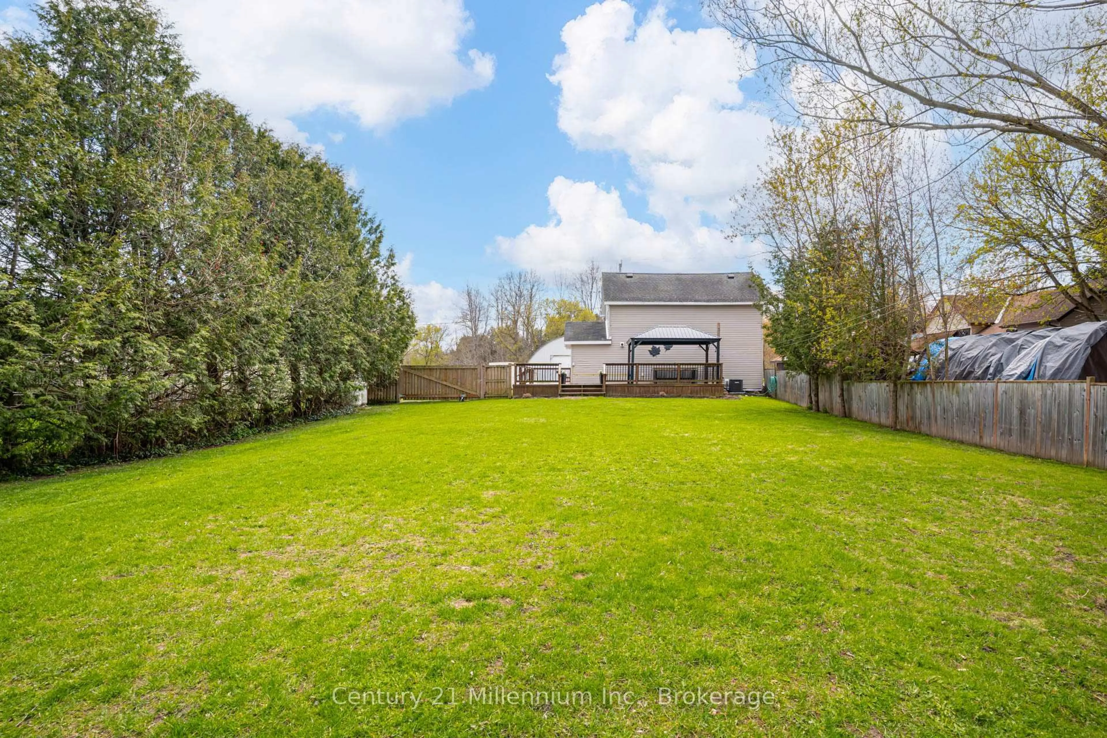 A pic from outside/outdoor area/front of a property/back of a property/a pic from drone, unknown for 328 BRUCE ROAD 40, Arran-Elderslie Ontario N0H 1L0