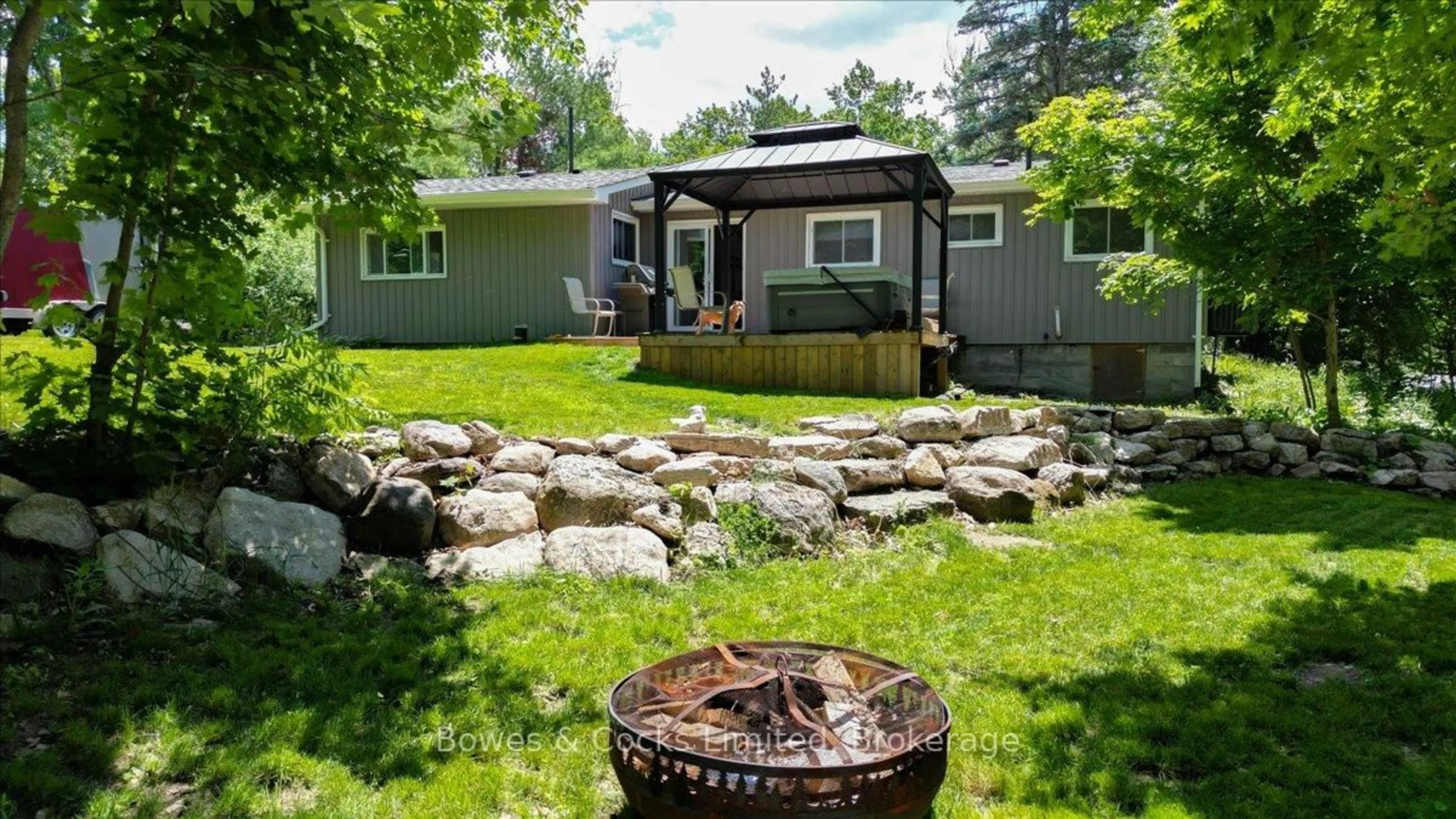 Patio, water/lake/river/ocean view for 10 Birch Terr, Trent Lakes Ontario K0L 1J0
