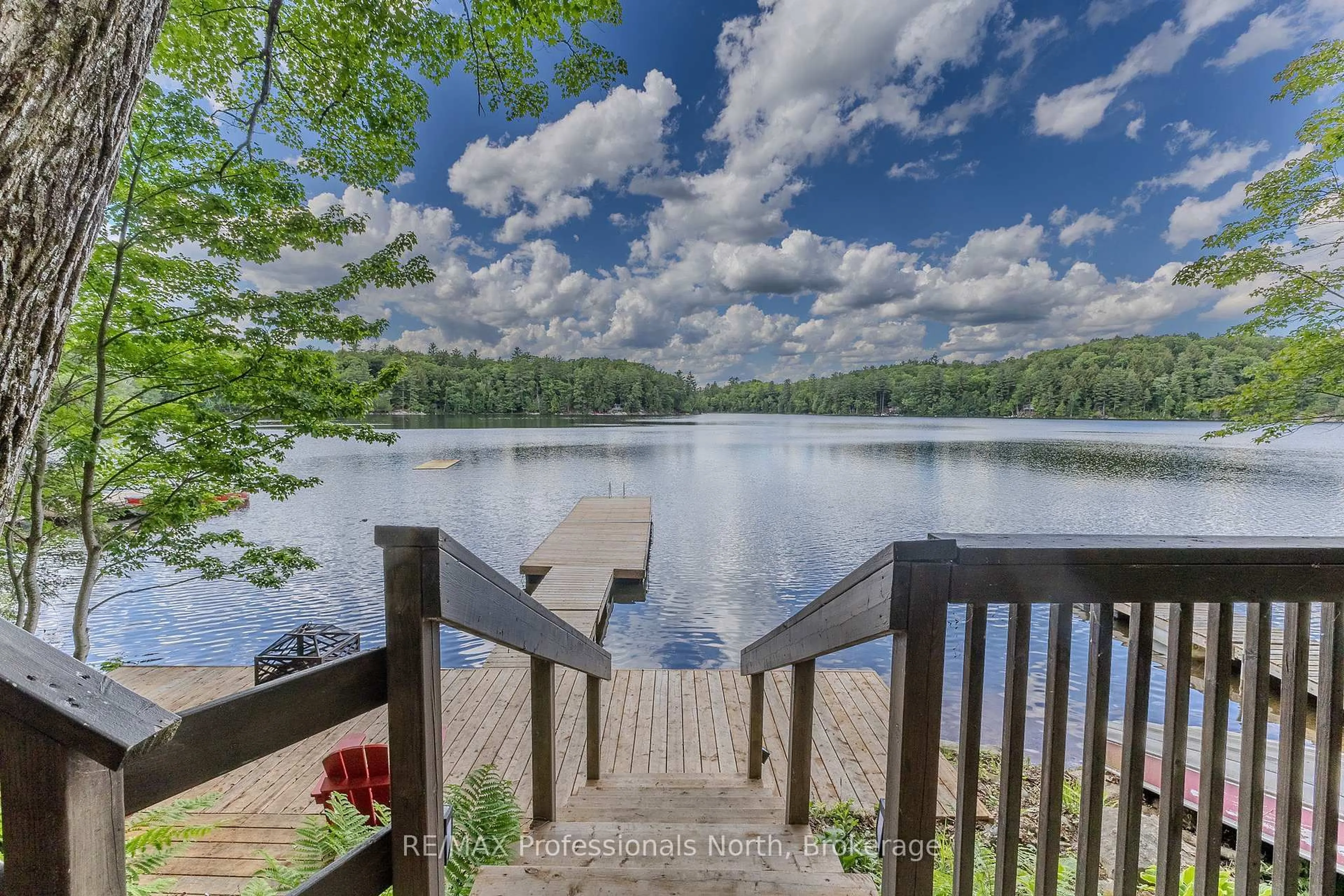 Patio, water/lake/river/ocean view for 1016 TWILIGHT Clse, Algonquin Highlands Ontario P0A 1E0