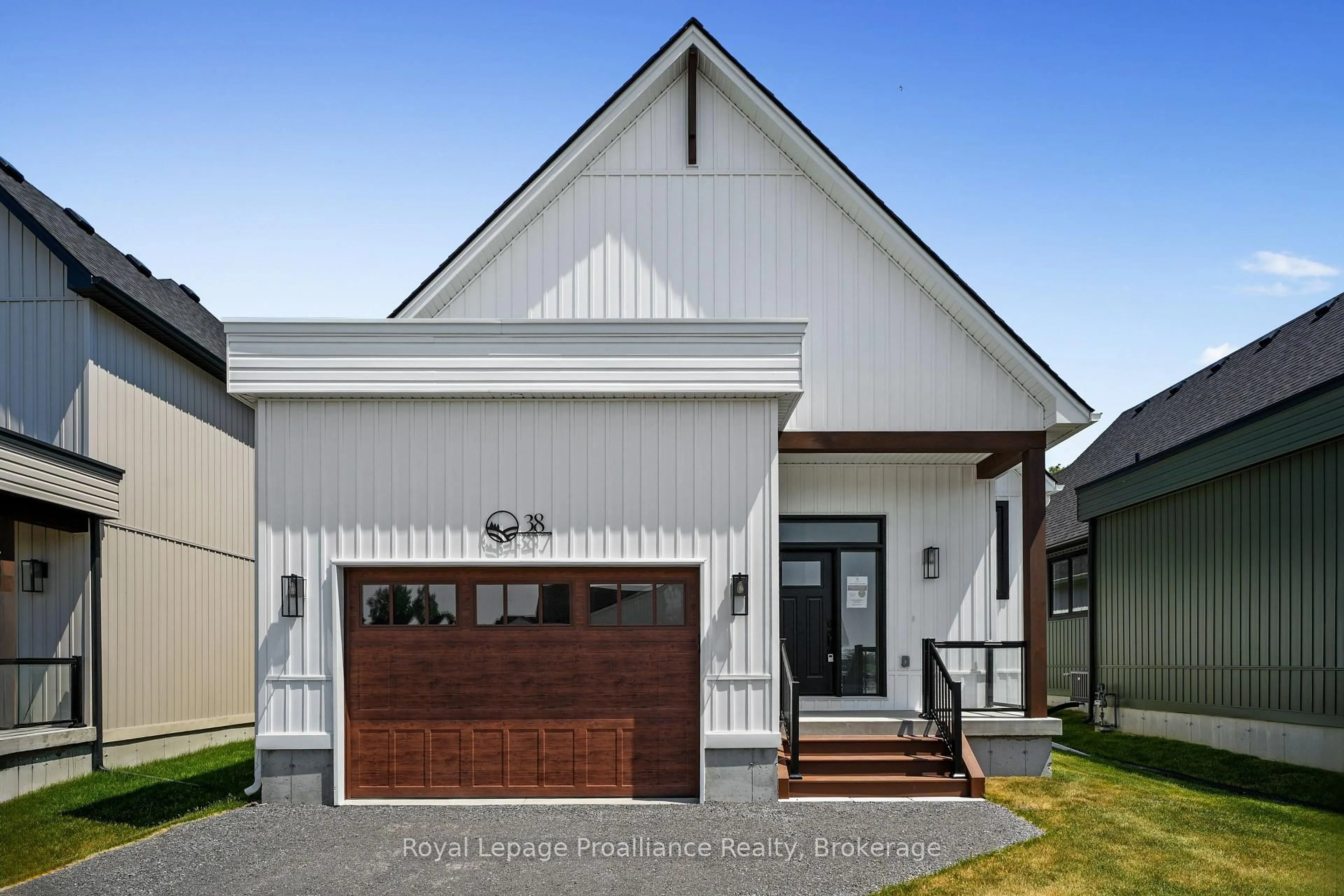 Home with vinyl exterior material, street for 38 Hollingsworth St, Cramahe Ontario K0K 1S0