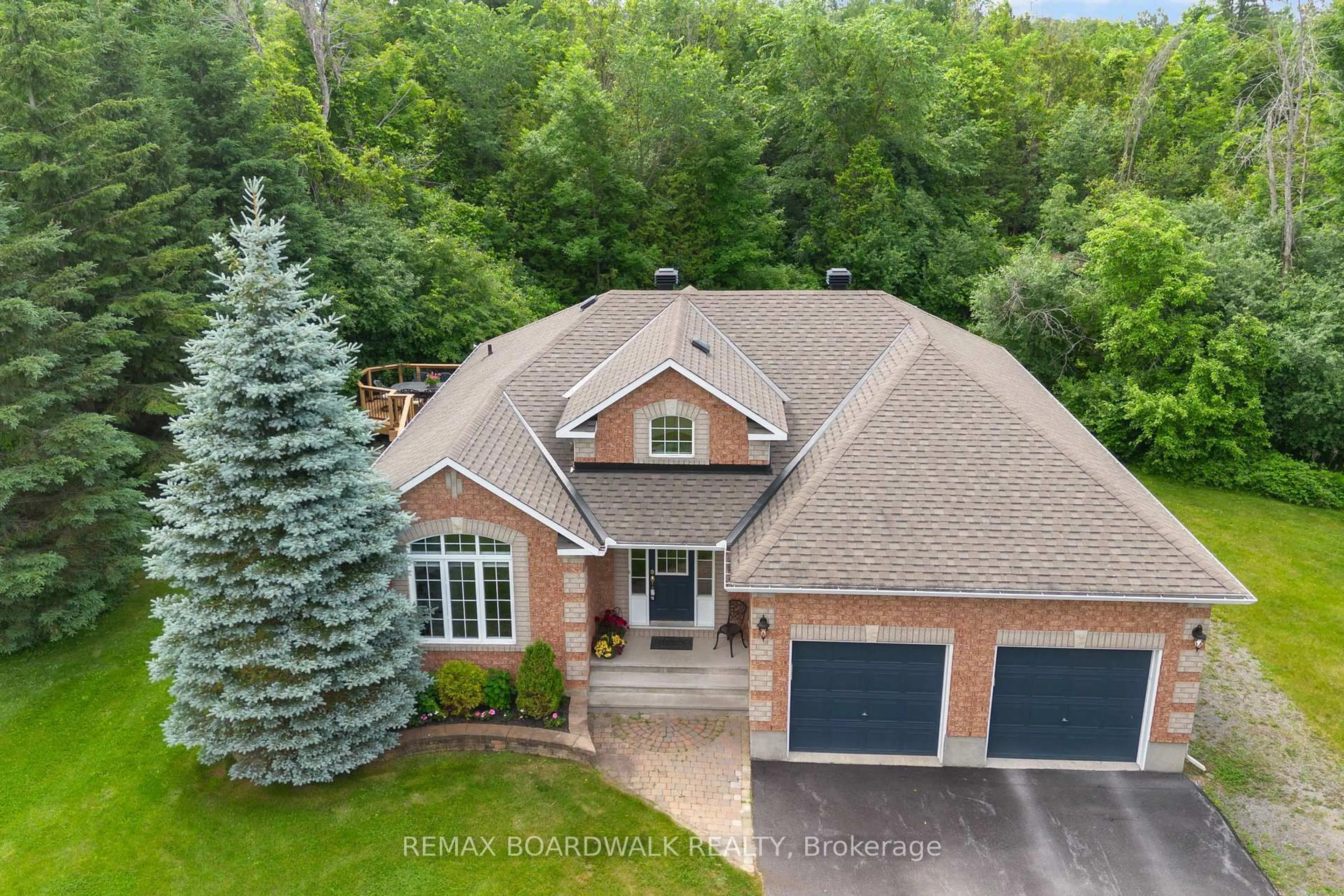 A pic from outside/outdoor area/front of a property/back of a property/a pic from drone, mountain view for 154 Catherine Ave, Carleton Place Ontario K7C 4L5