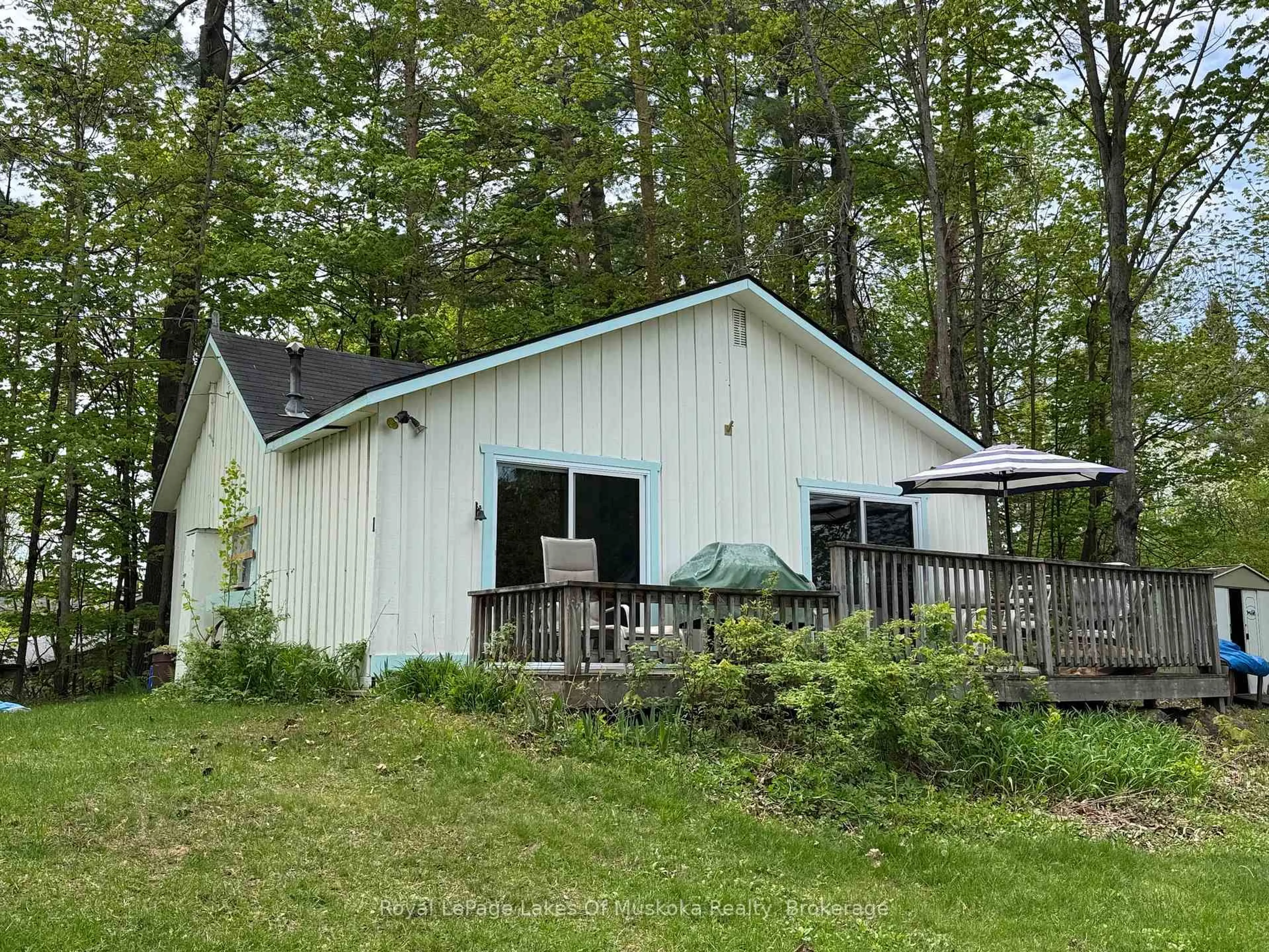 Shed for 180 Two Rd #2, Gravenhurst Ontario P1P 1R1
