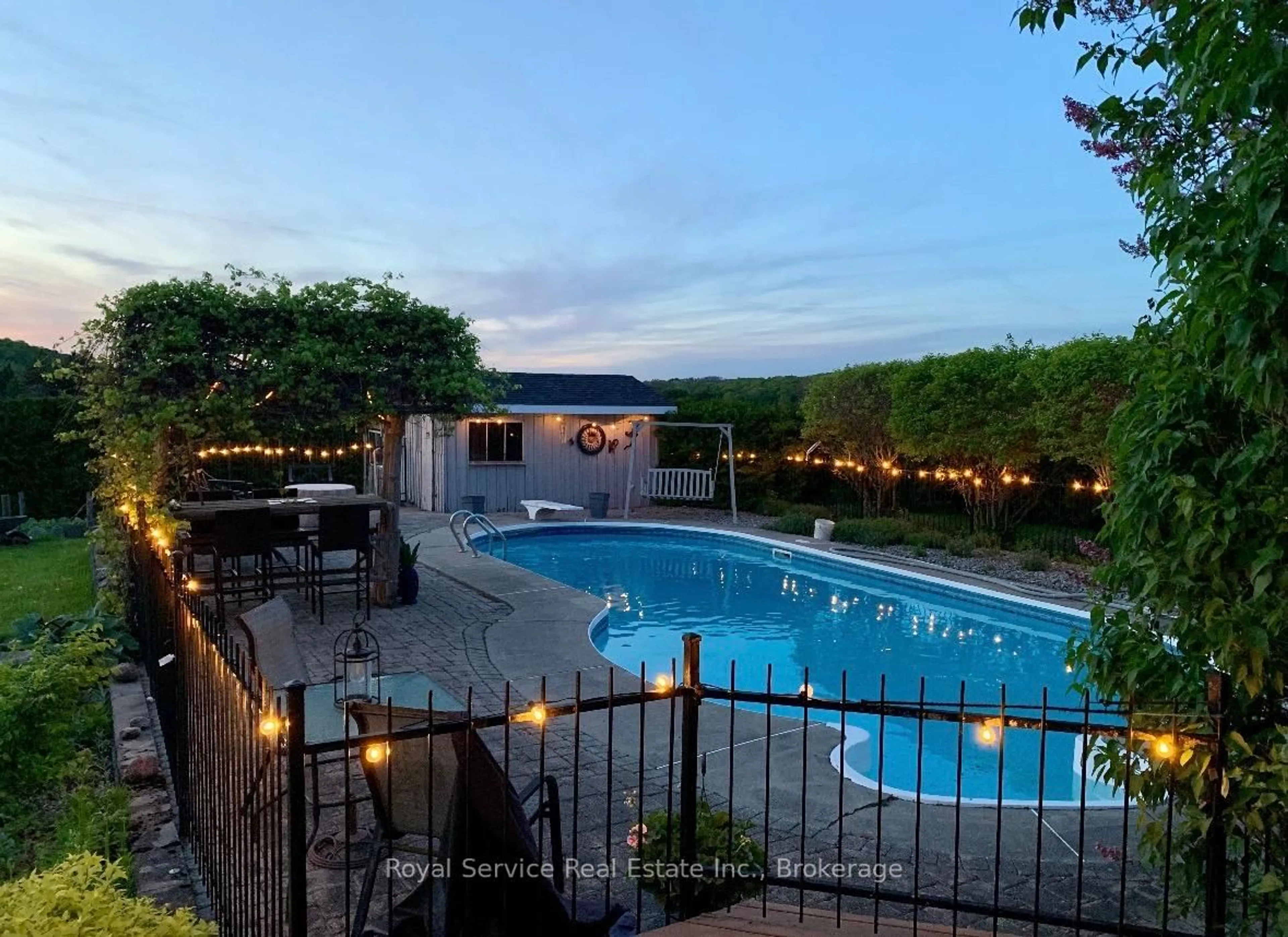 Pool for 7706 Bickle Hill Rd, Hamilton Township Ontario K9A 4J7